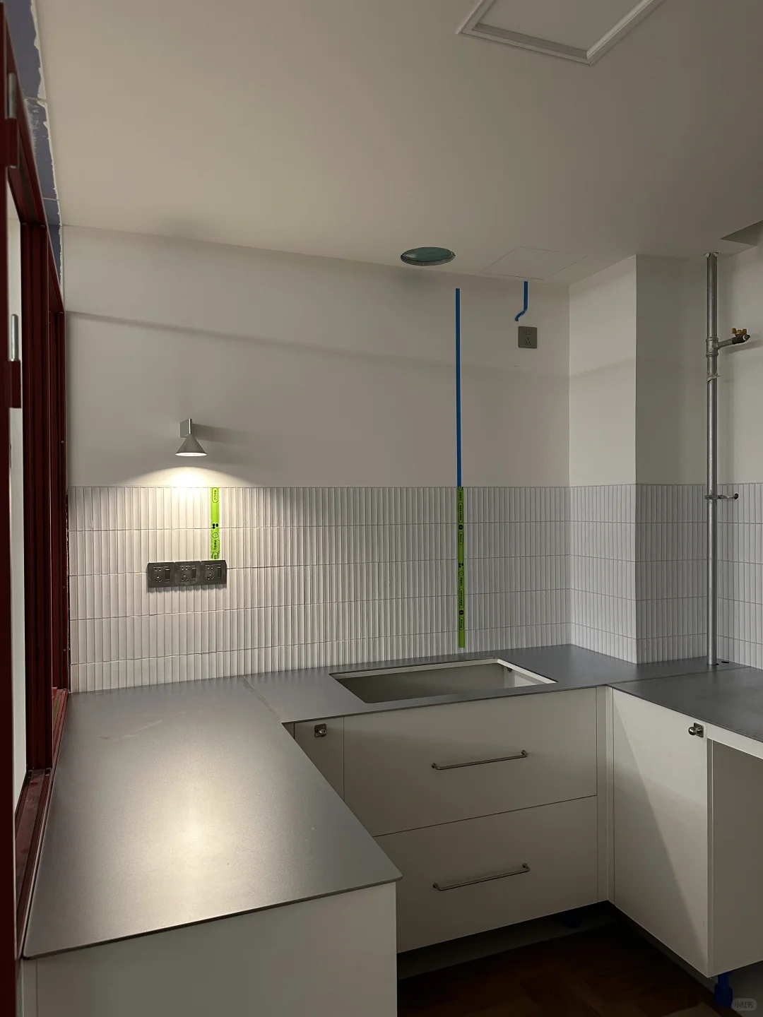 厨房不锈钢台面落地