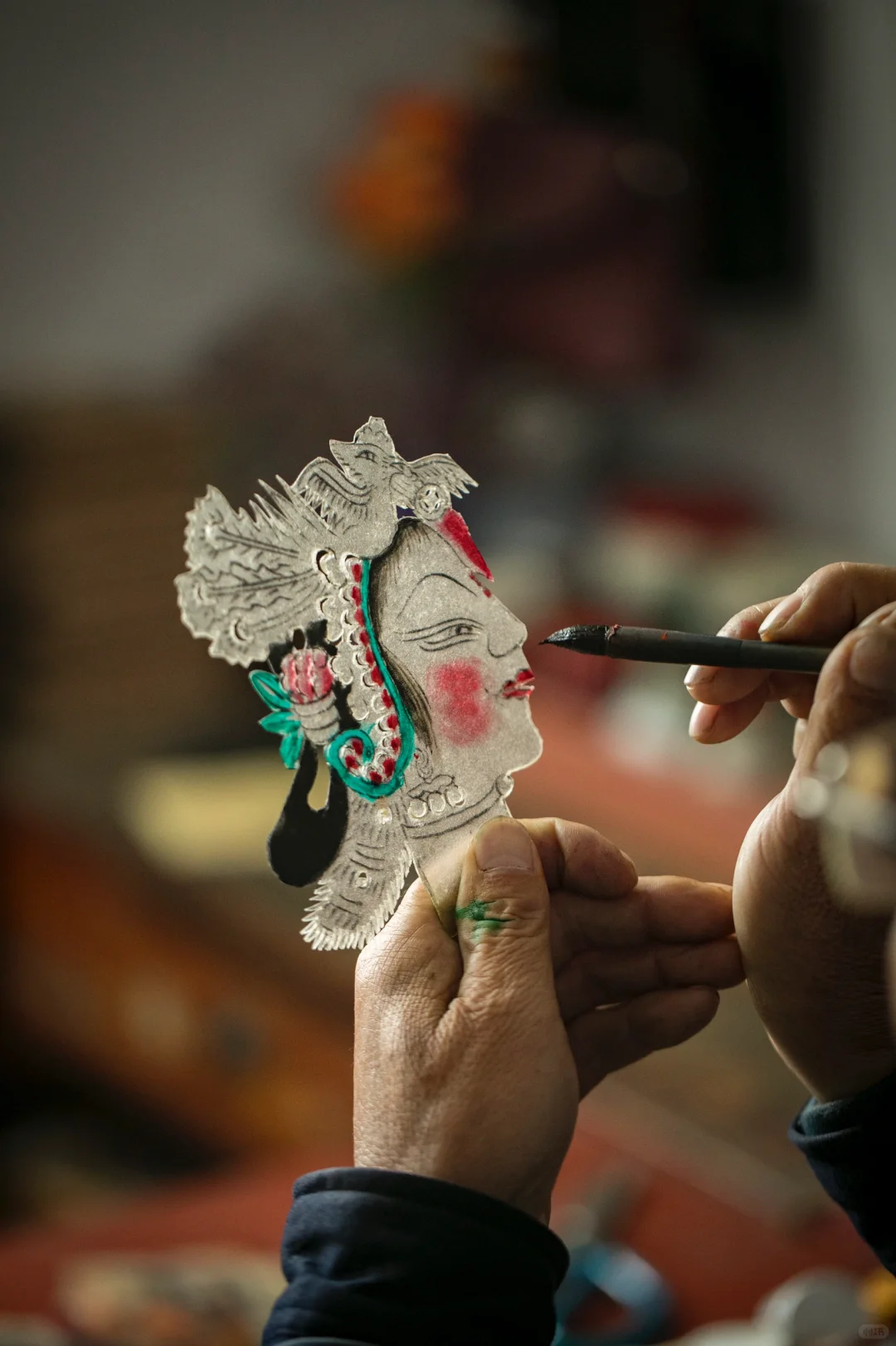 光与影的艺术|在手艺人挥动下绽放绚丽光彩