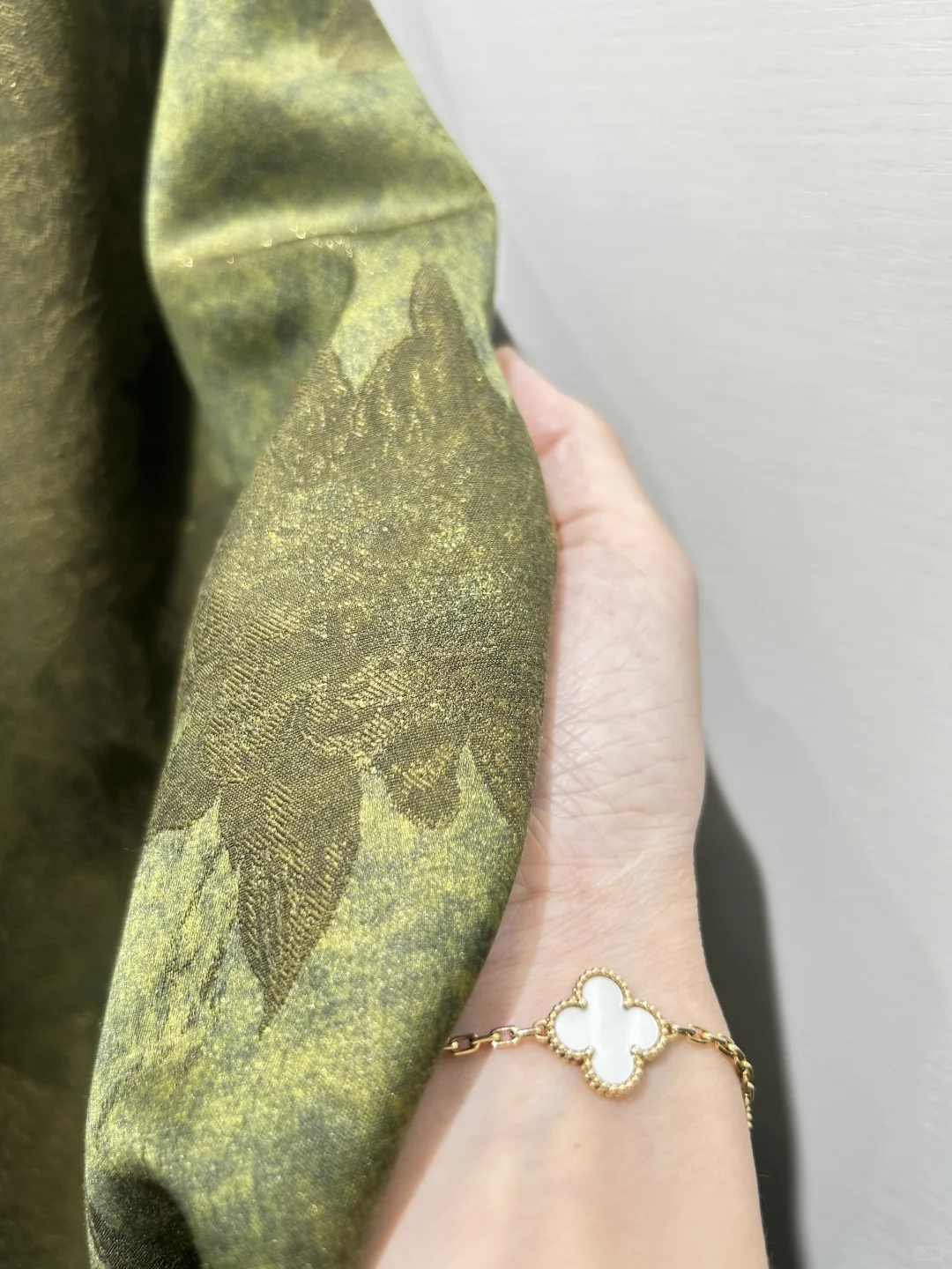 把“老钱”二字穿上身?姐妹,它真的值得!