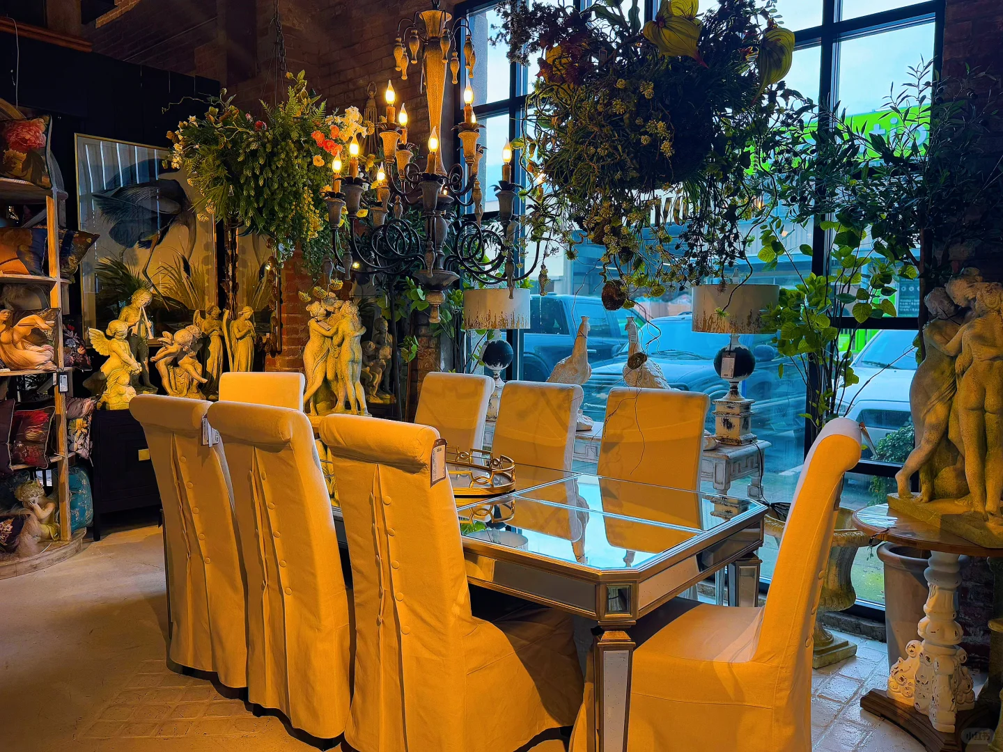 唐人街边，居然藏着这么大一个家居空间?