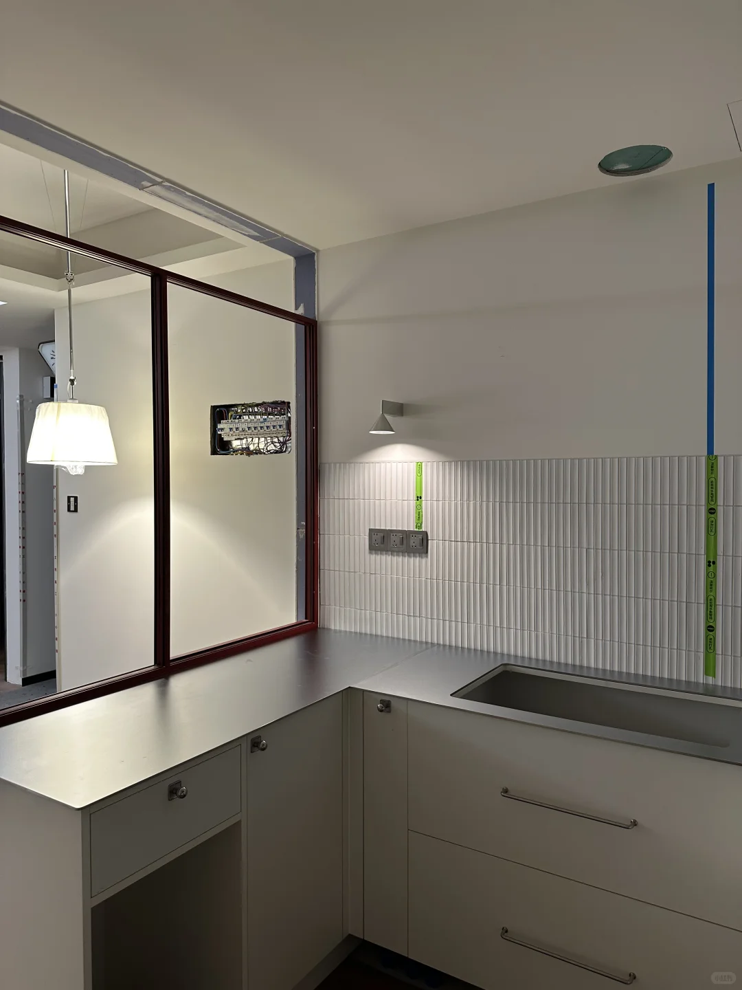 厨房不锈钢台面落地