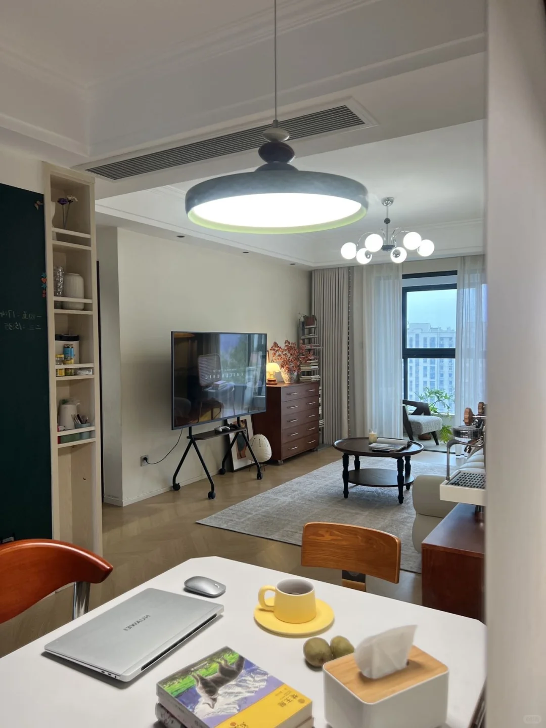 两个人一起努力的小家,64平也挺好