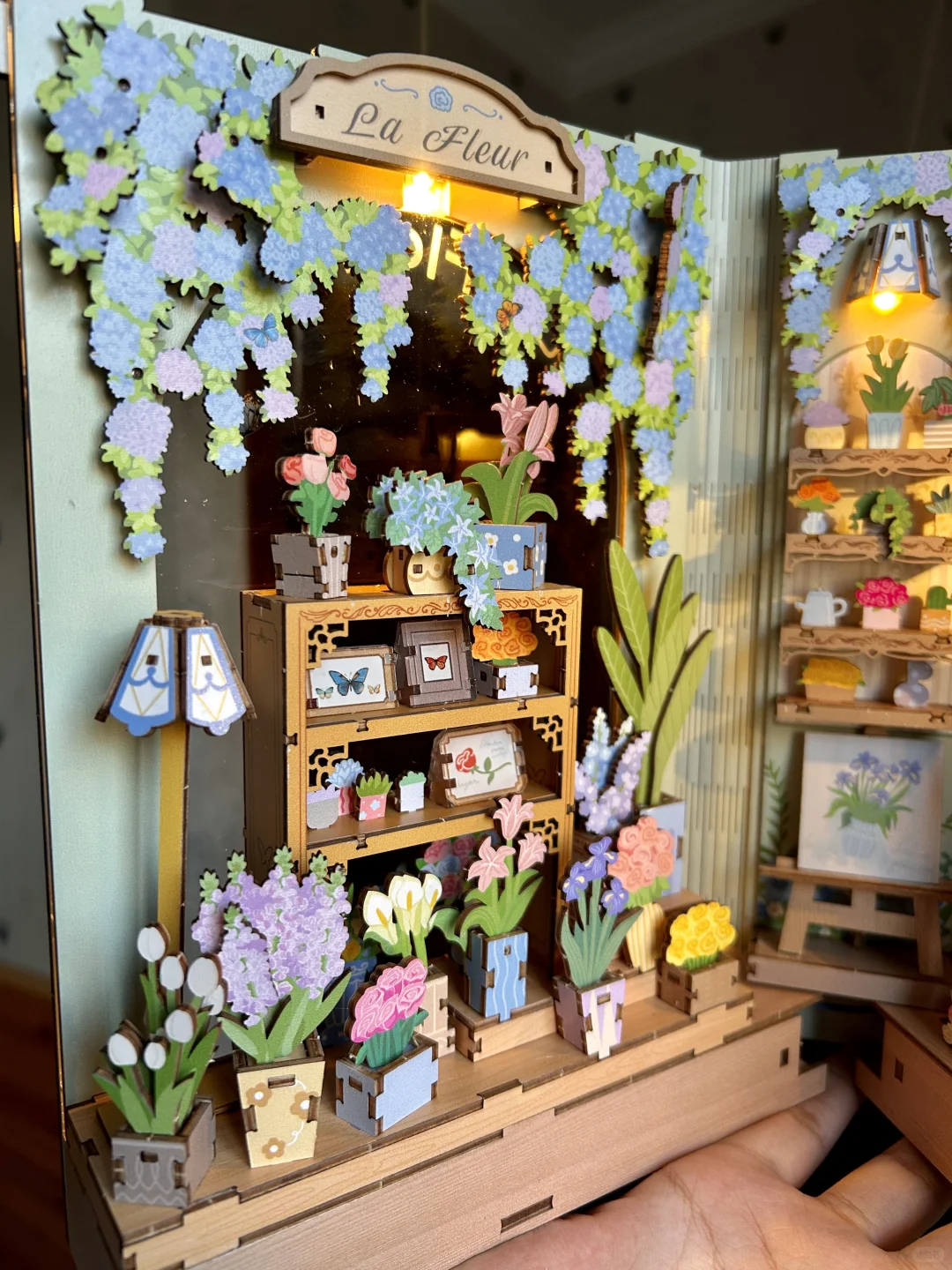 好治愈！书立打开后竟然出现了绝美花店?