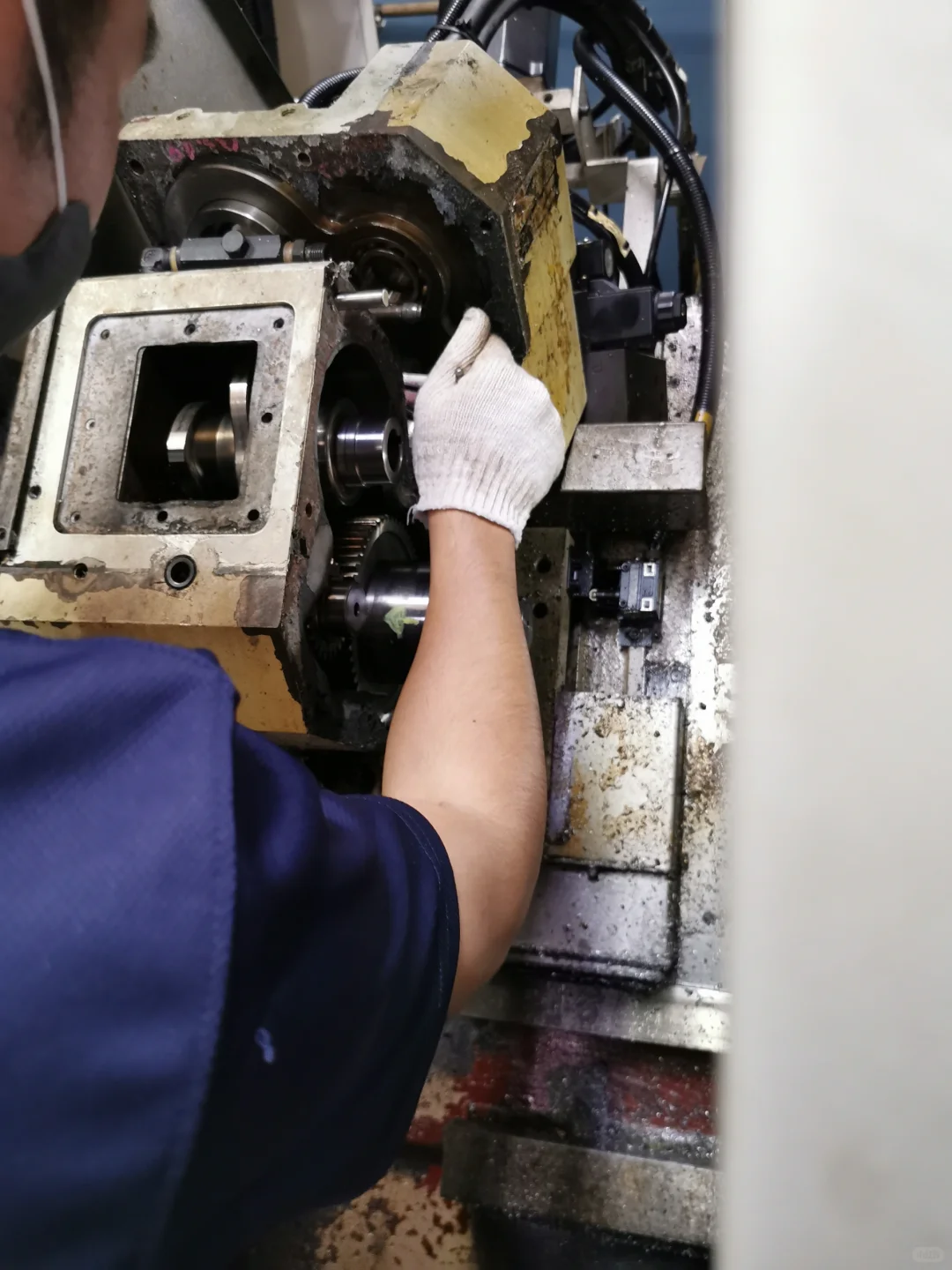 ??数车床液压刀塔漏油#工程师日常