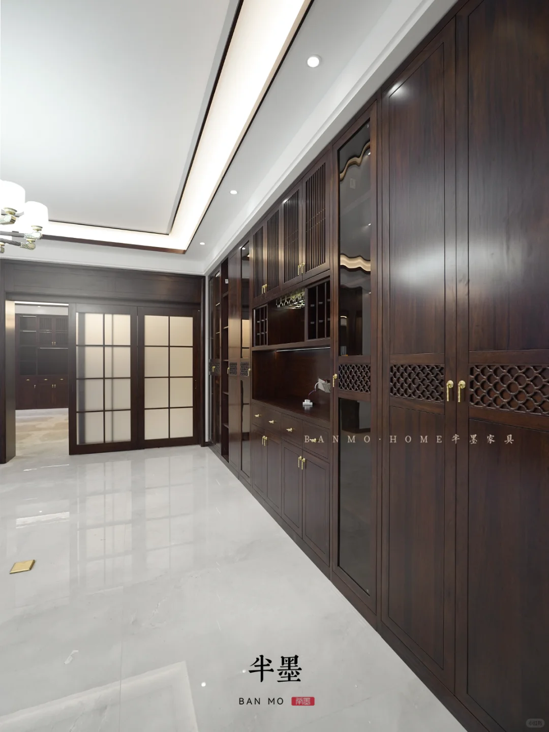 贵阳别墅全屋定制落地,新中式原木柜验收中