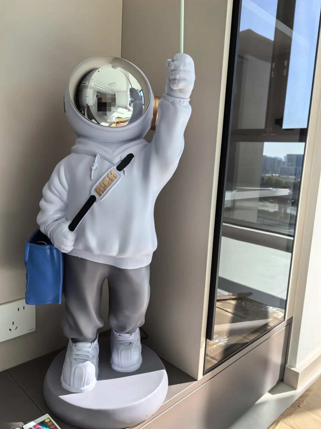 新家的一百个快递之NO.1，酷炫大摆件