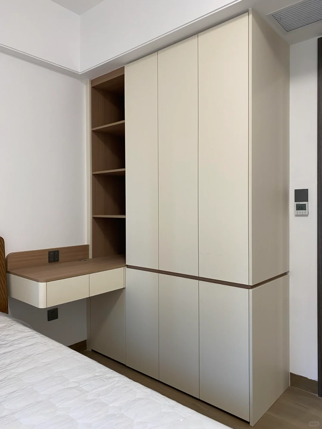 全屋定制现场安装图