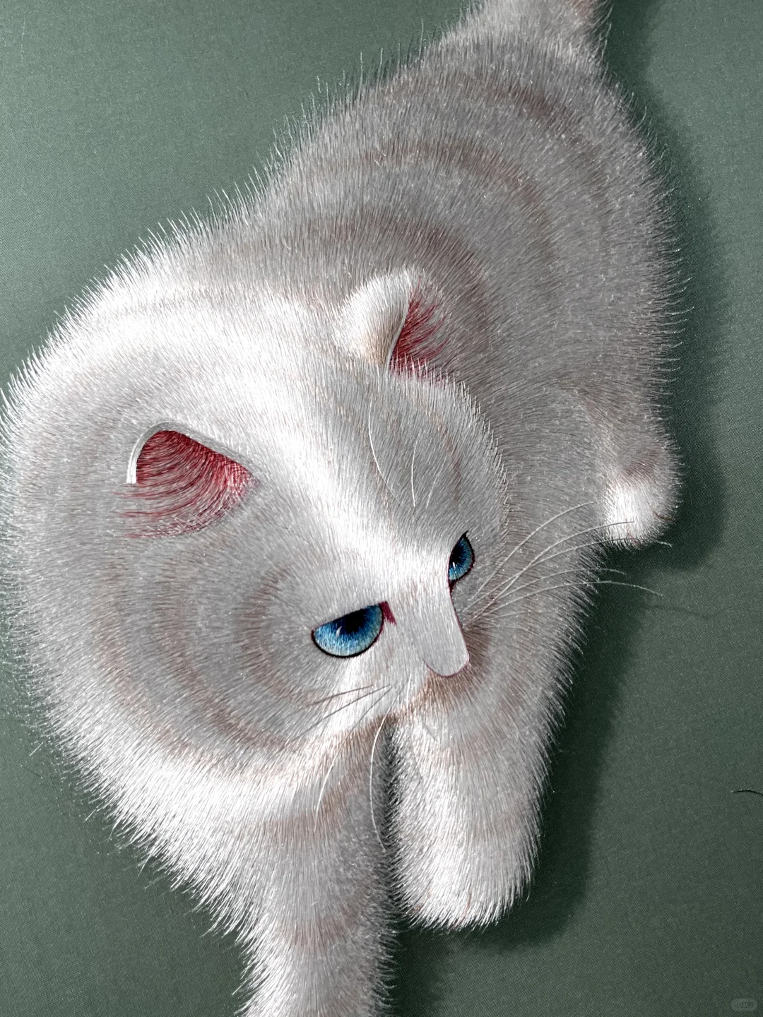 经典苏绣双面绣《猫戏螳螂》