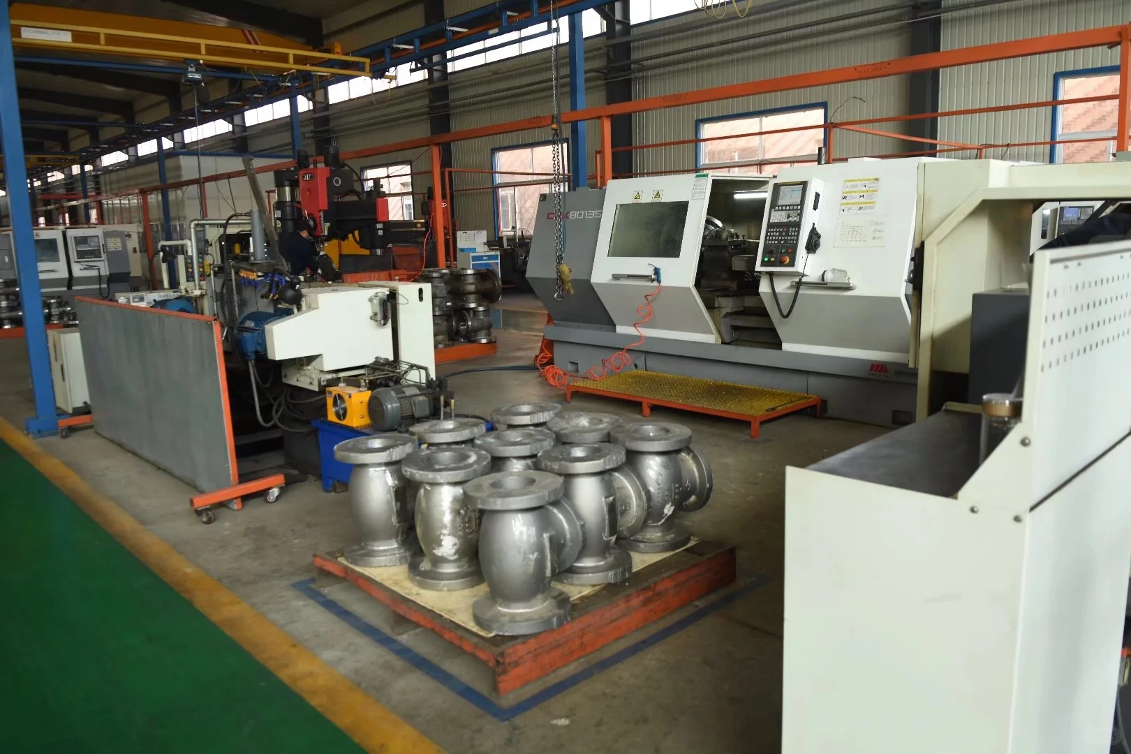 阀门生产中……