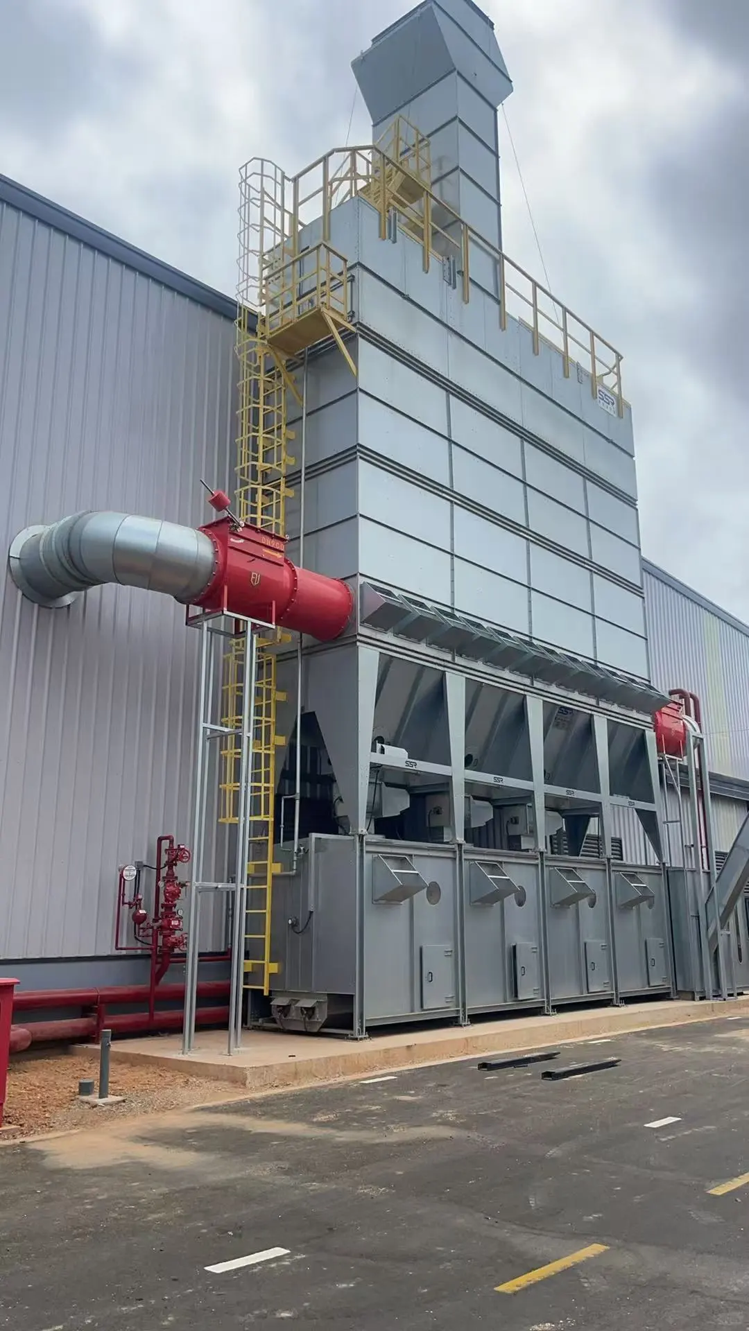 当00后进厂做起了环保设备：