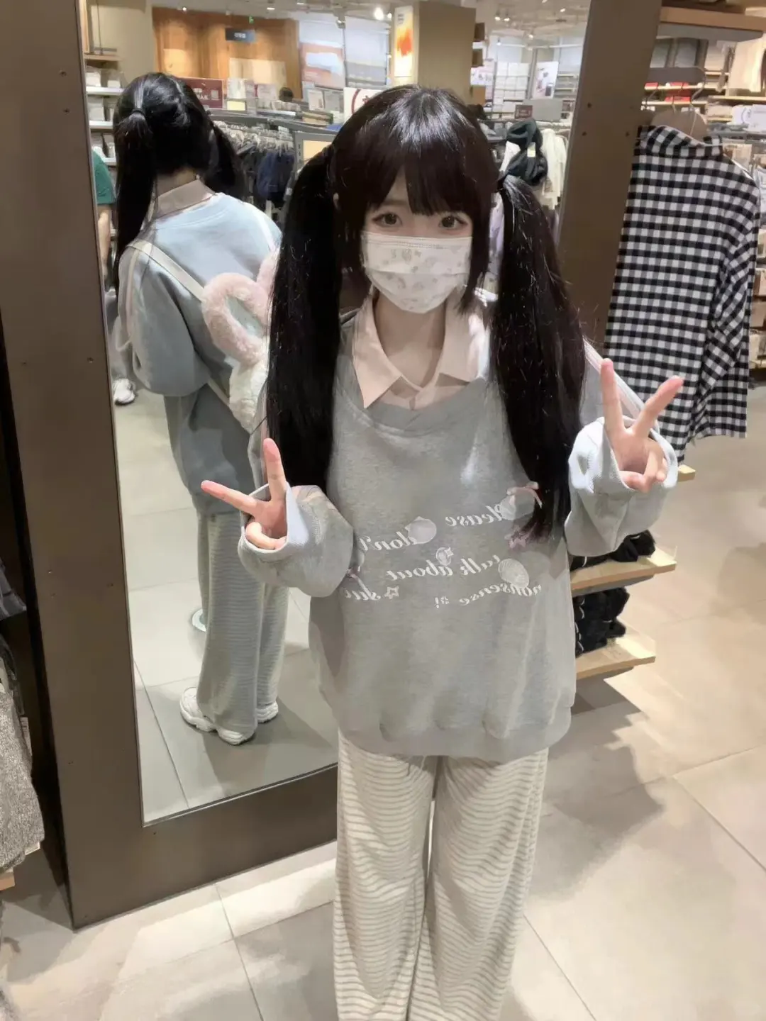 萌萌卫衣今晚八点↑哦！