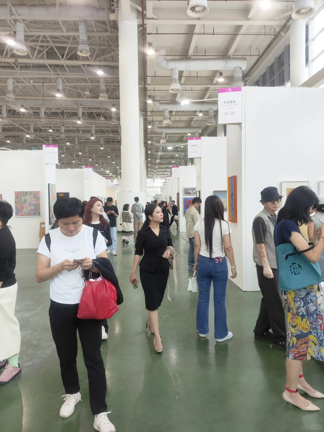 展会现场｜2025年艺术厦门韦瀚艺术空间展位