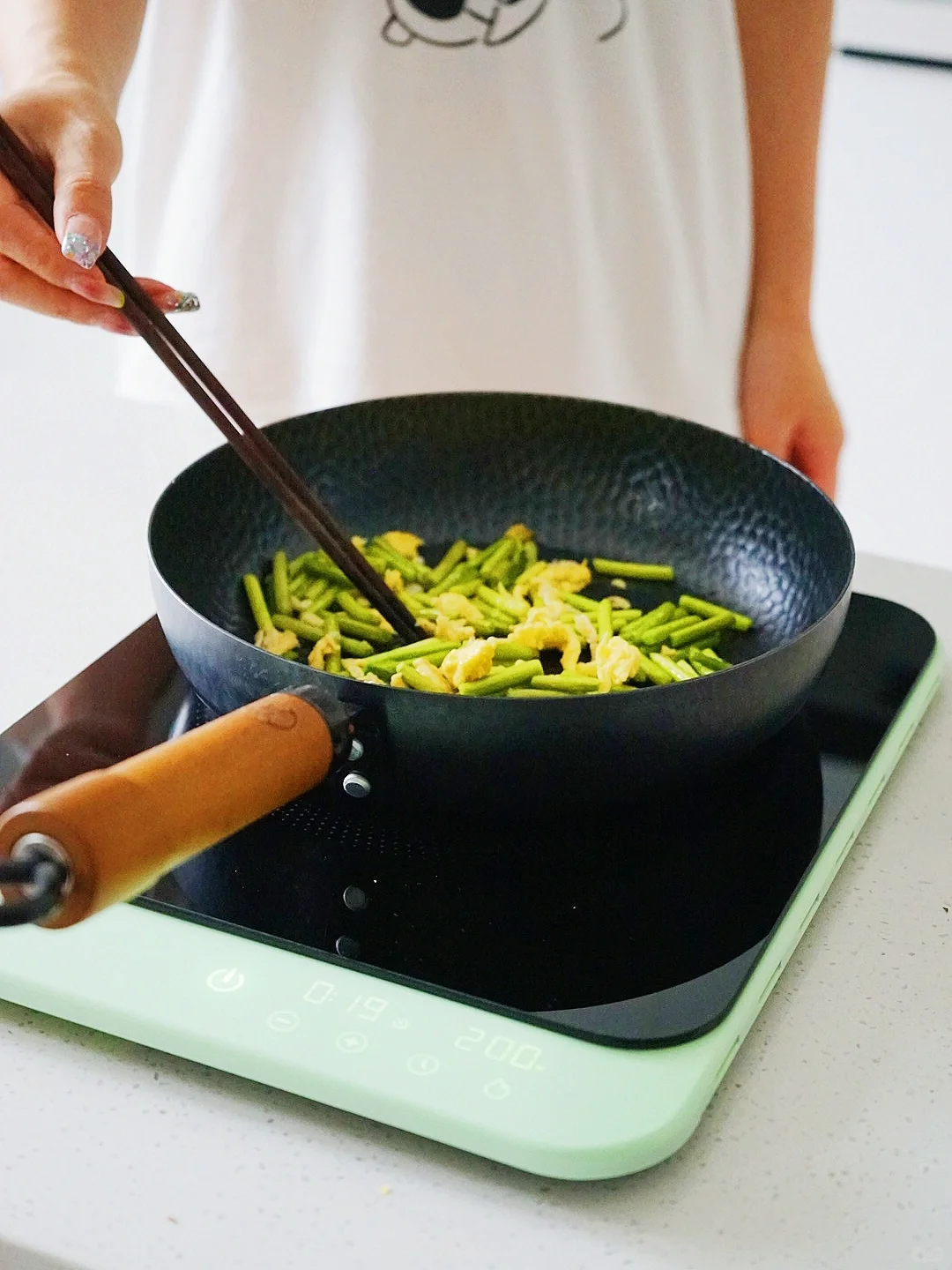 心动!可以拎包带走的电磁炉?!