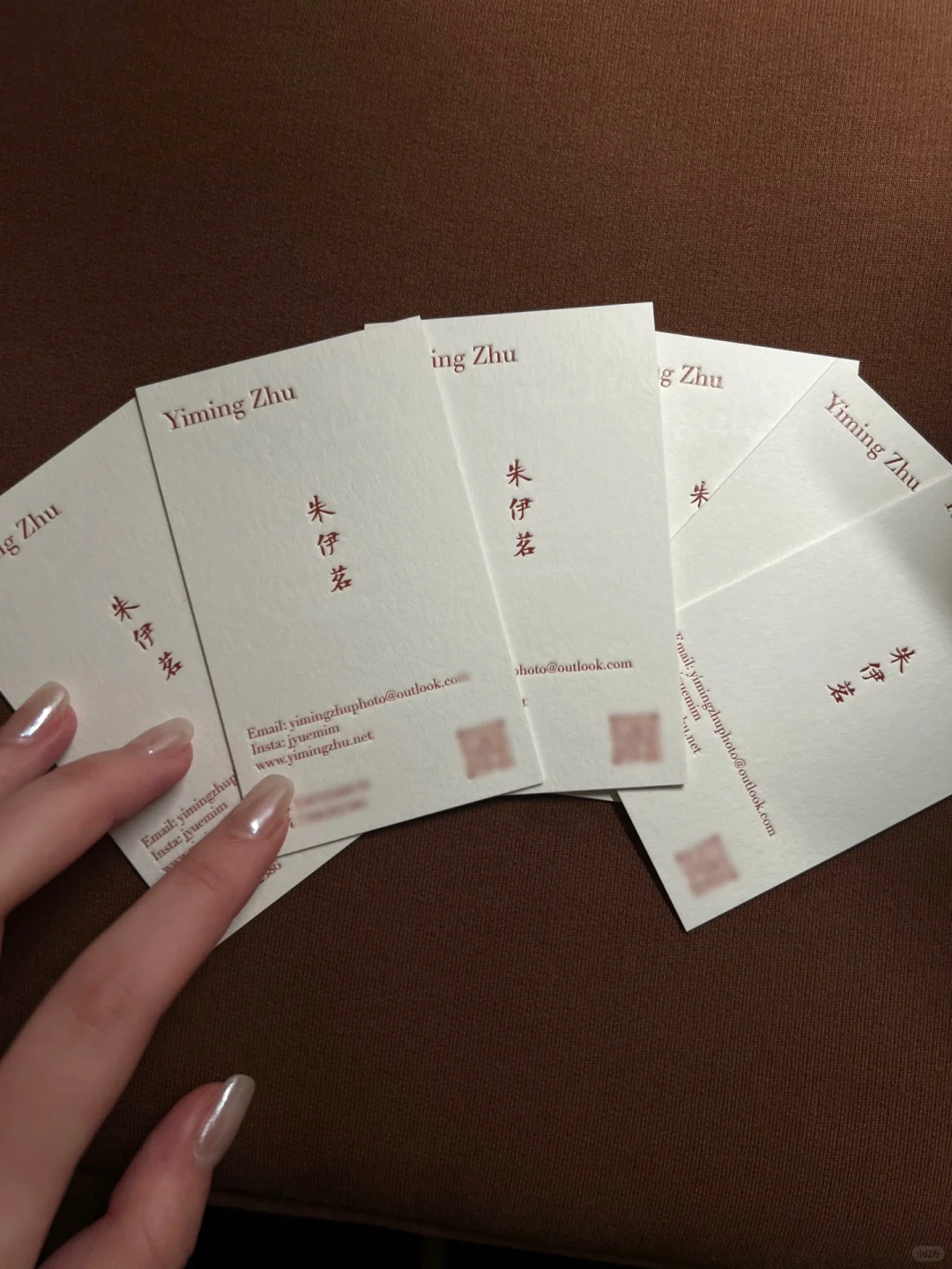 给自己新做的艺术家名片