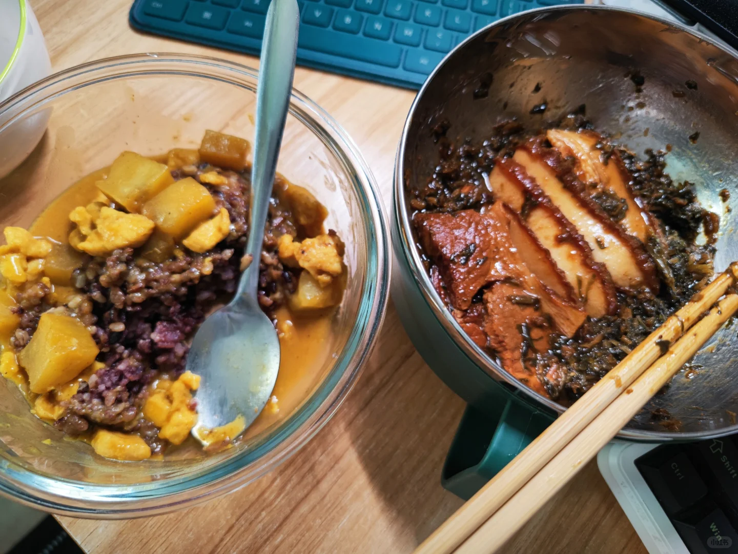 独居省钱预制菜尝试_咖喱鸡丁、梅菜扣肉