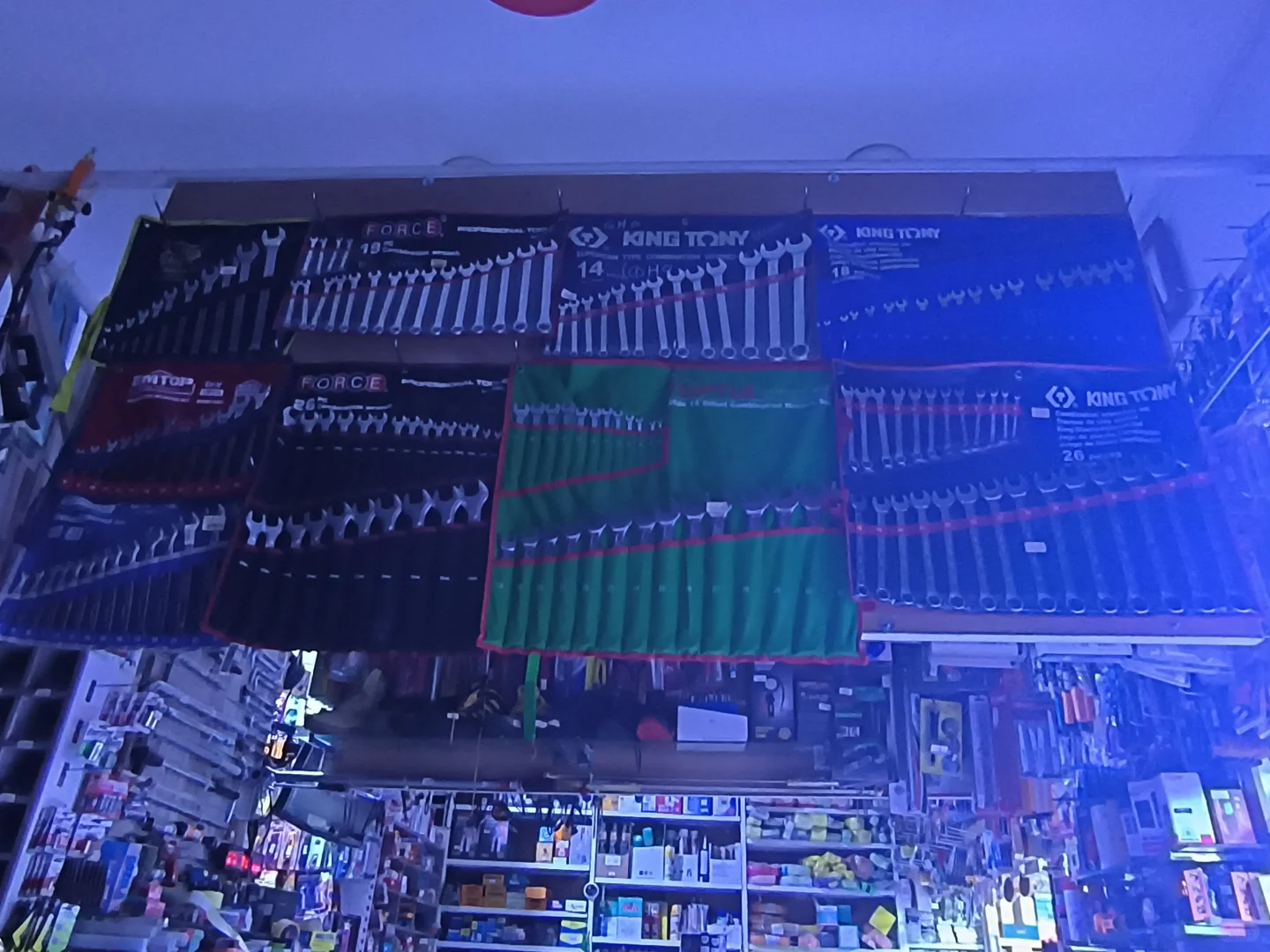 强迫症的五金店