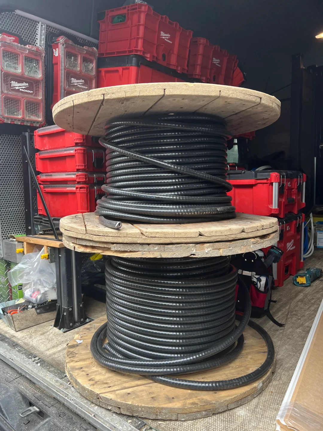 欢迎各位电力承包商空调承包商来展厅看货