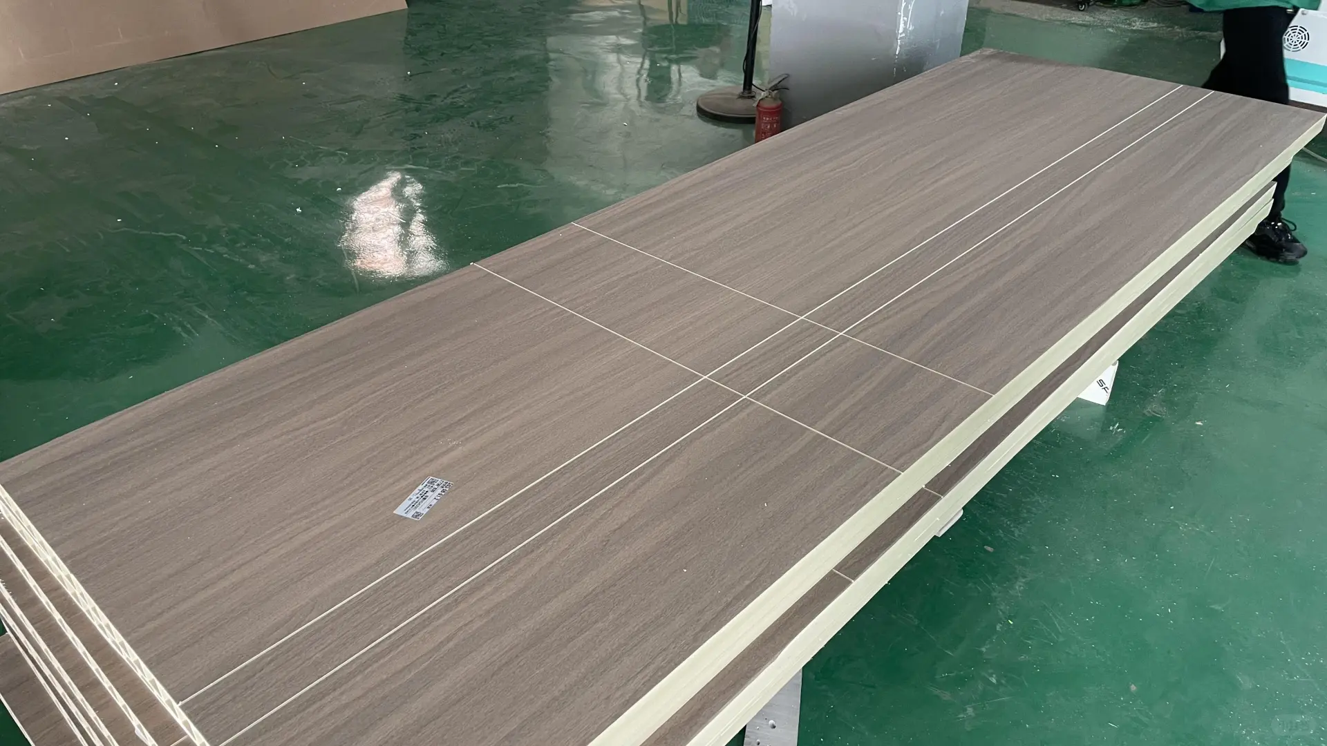 WPC木塑门门面雕刻工艺