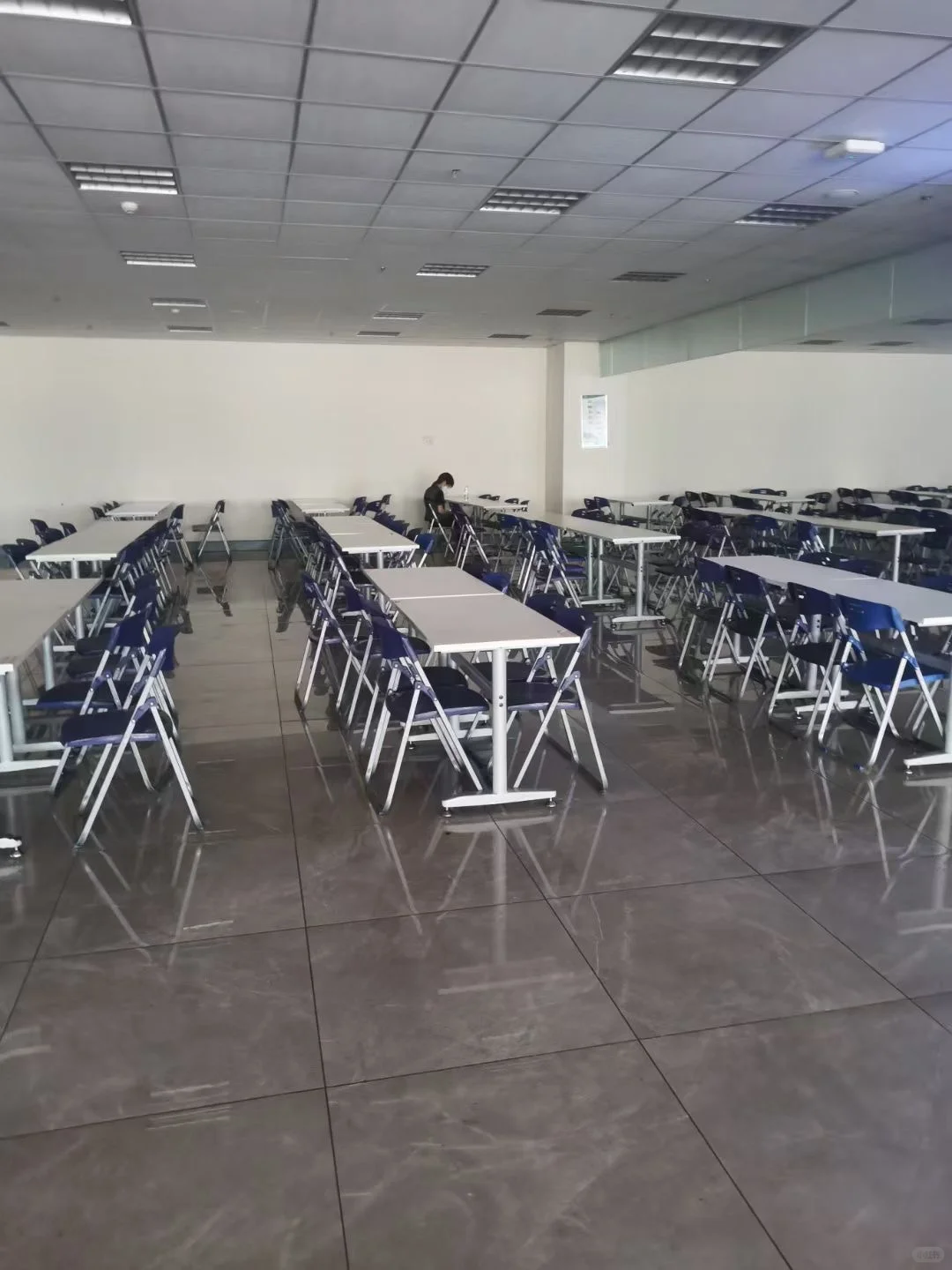 设备技术员有吗～男生大专机械电子专业