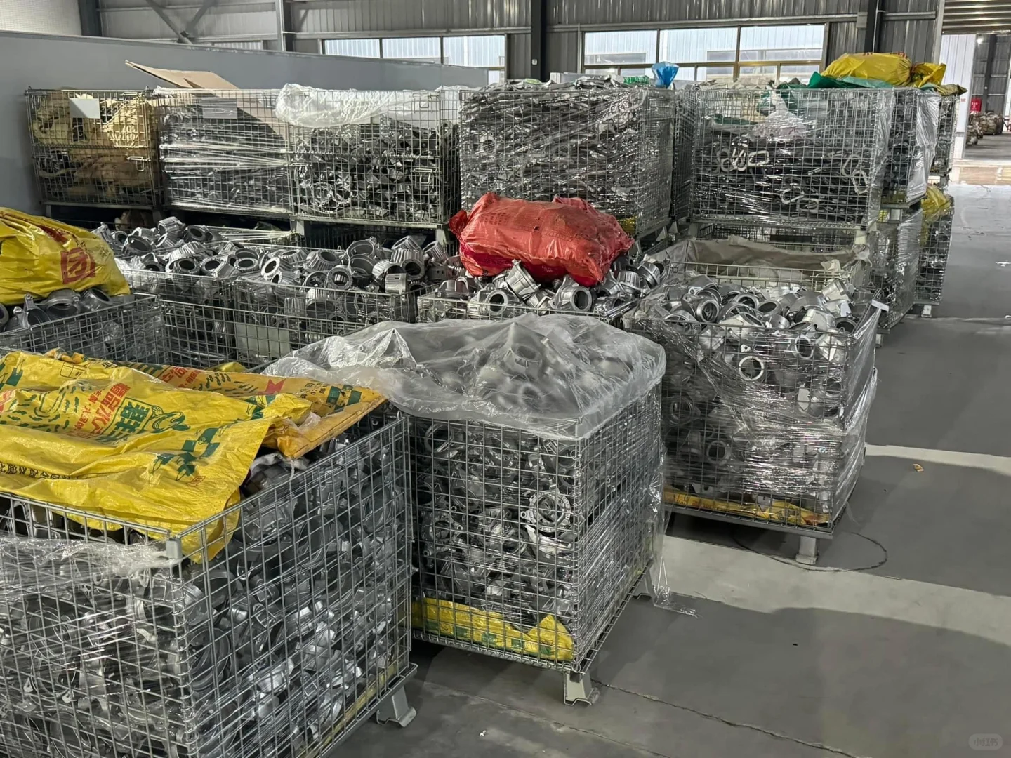 奔驰宝马机脚胶发动机支架工厂供应商