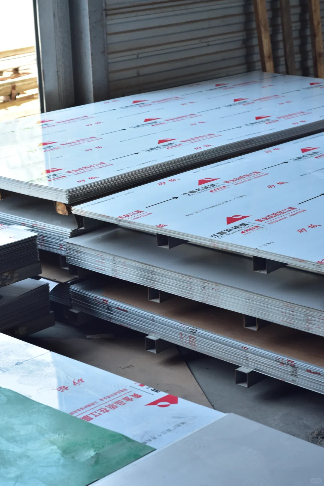 原来不锈钢加工厂是这个样子的~