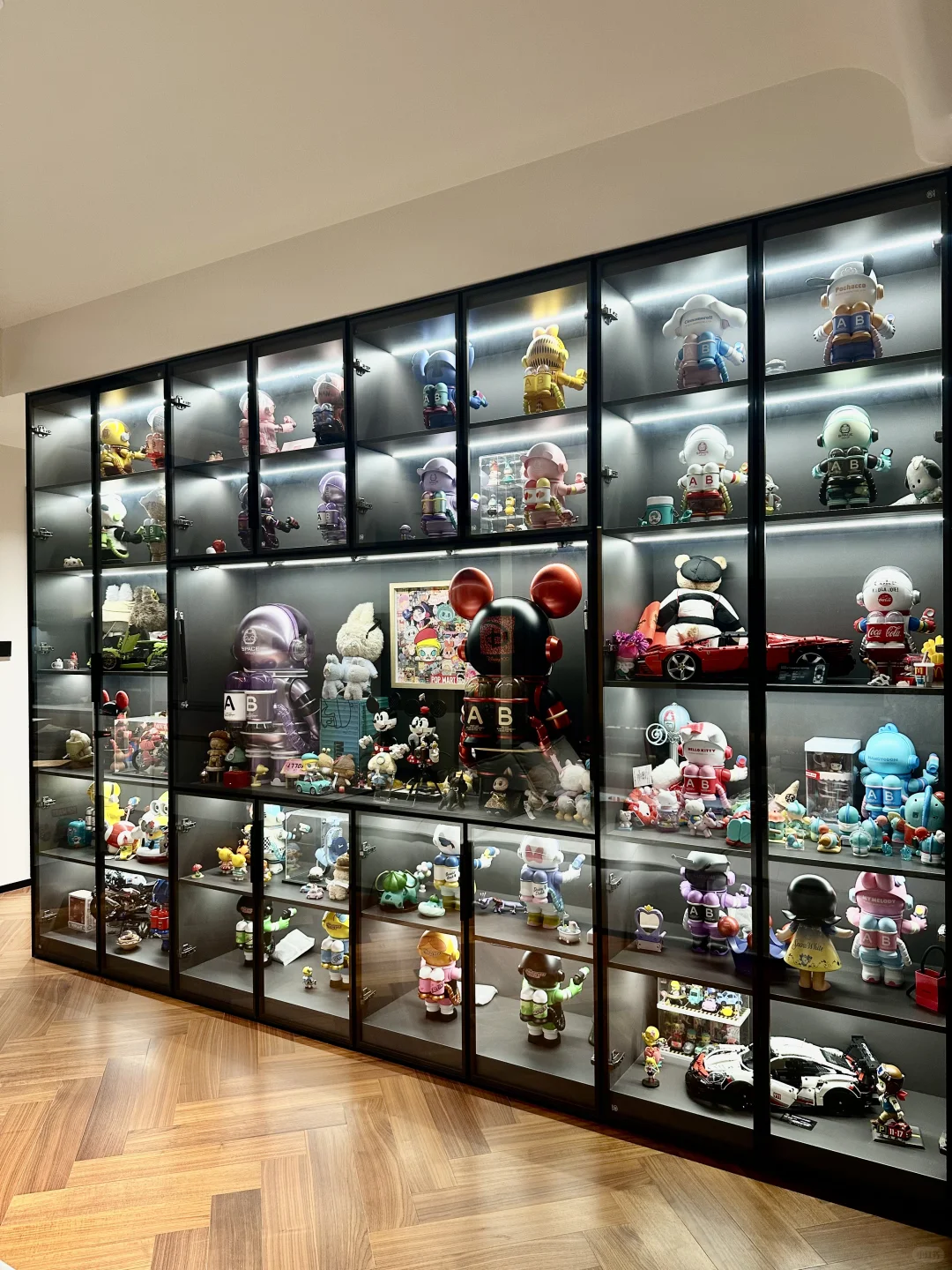 太喜欢这面玩具墙了(●'◡'●)