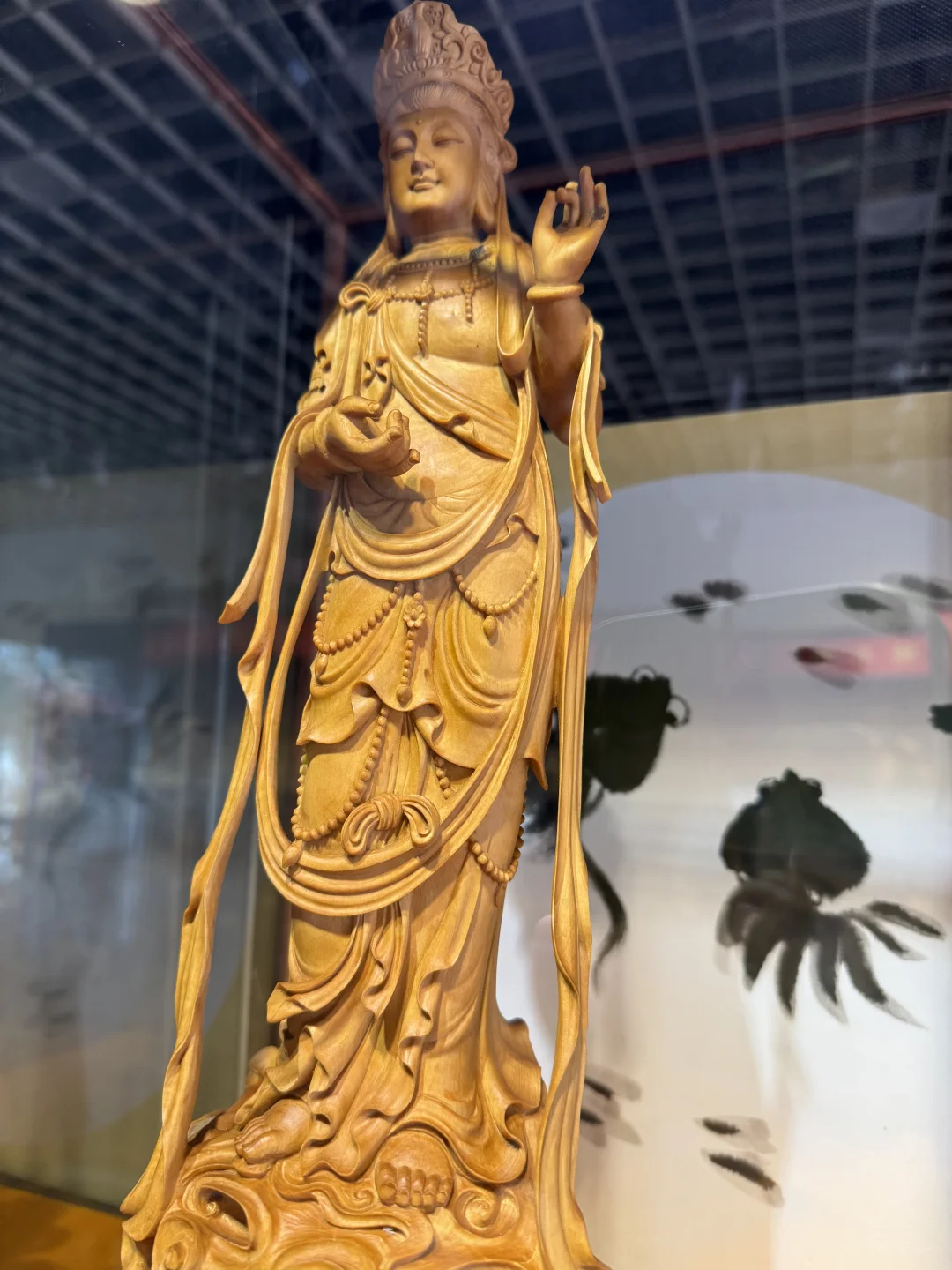 【千年匠心·木蕴慈悲——黄杨木雕观音像】