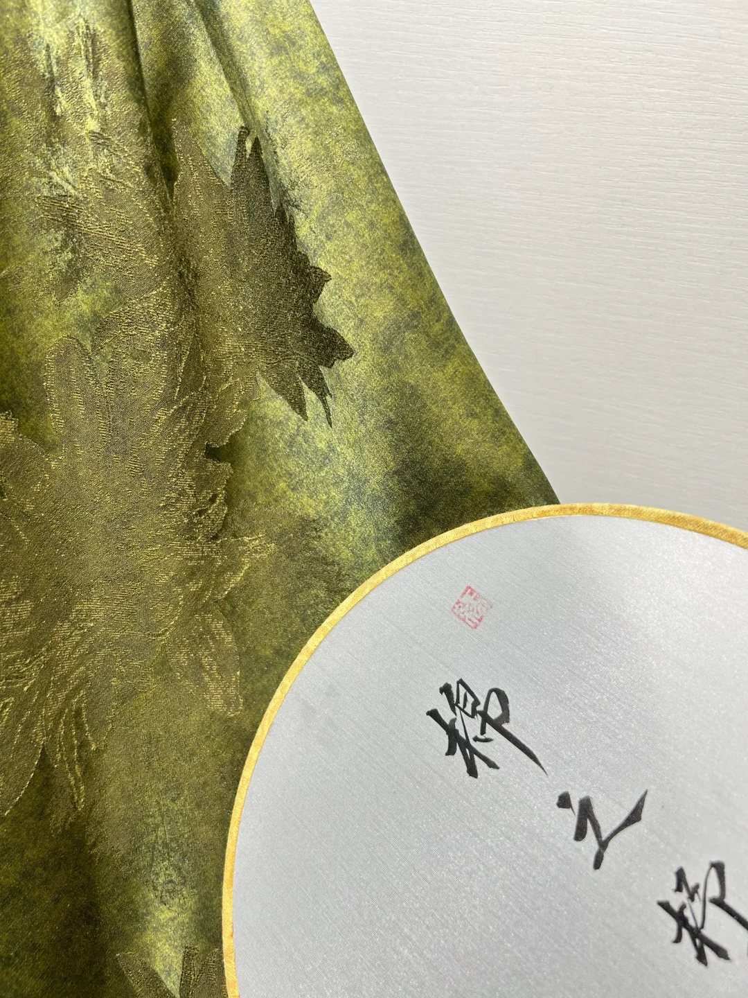 把“老钱”二字穿上身?姐妹,它真的值得!