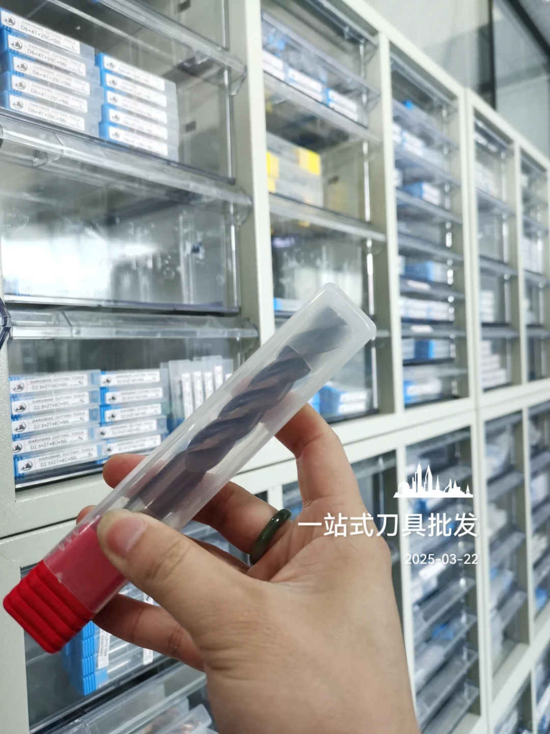 今年可太难了，五金人！