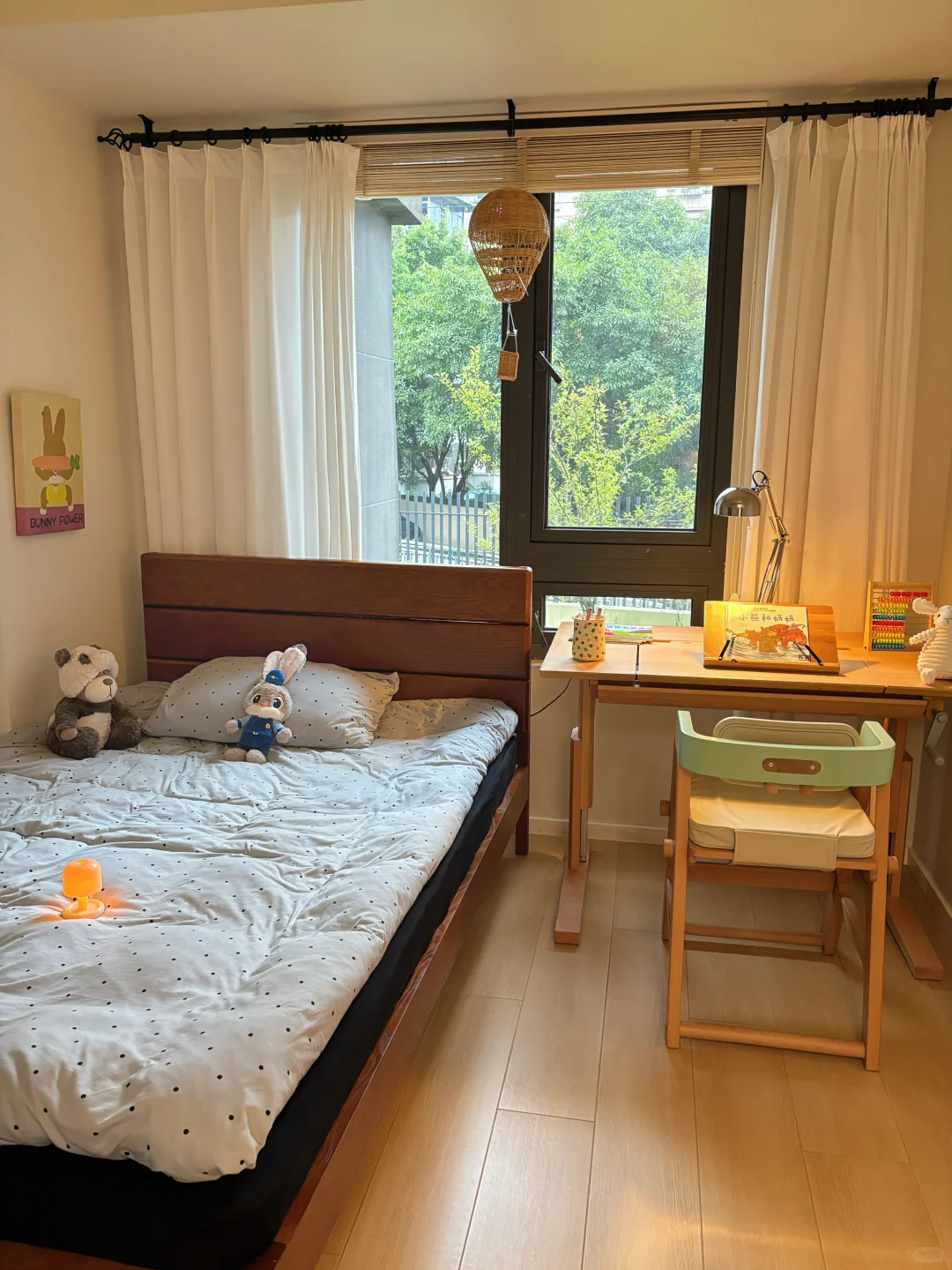 7平米小卧室,自用3个月超薄实木床没翻车✌️