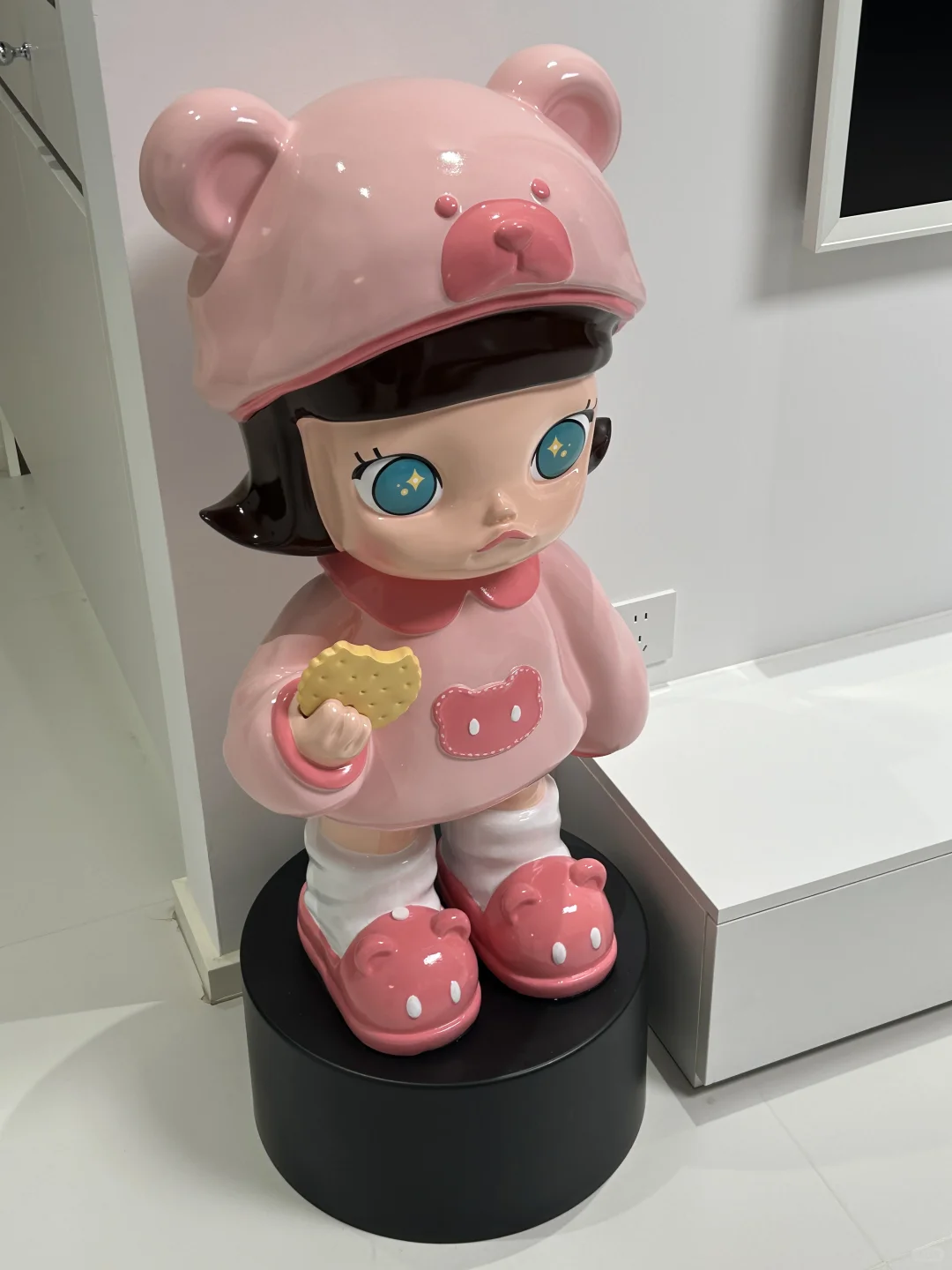 越看越喜欢的饼干妹摆件