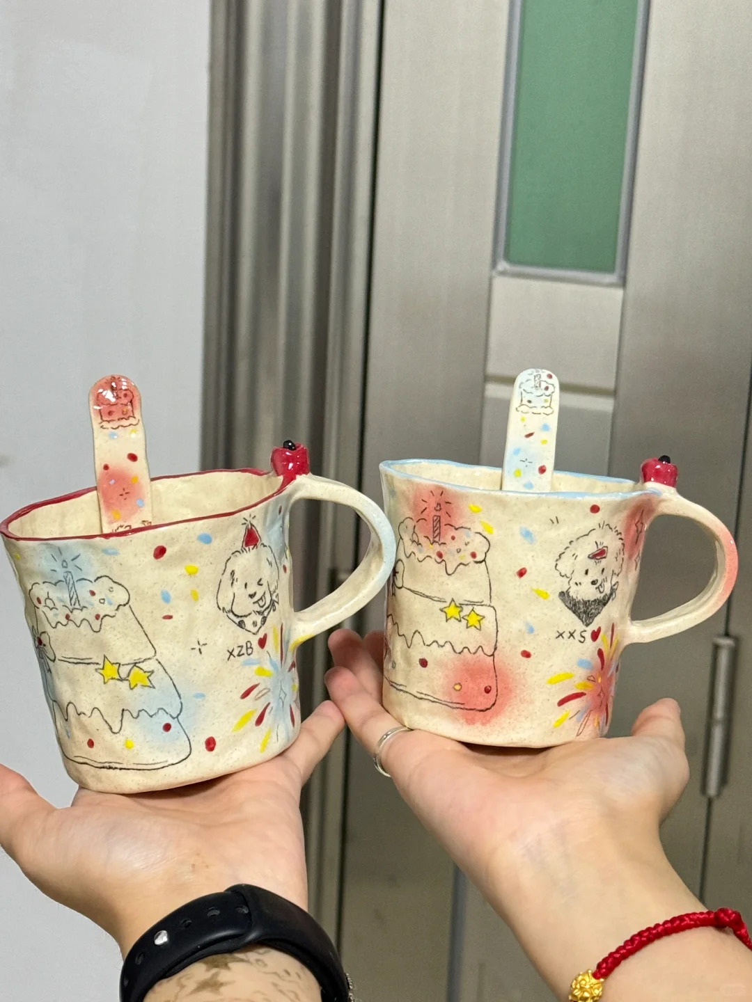 一些生日定制布丁盘?