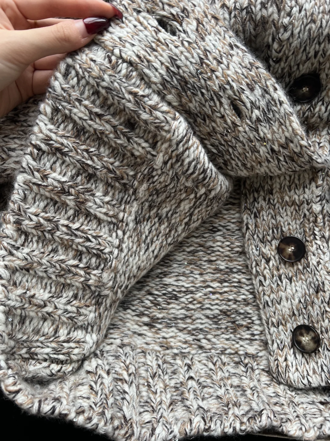 羊绒开衫和这个季节的适配度