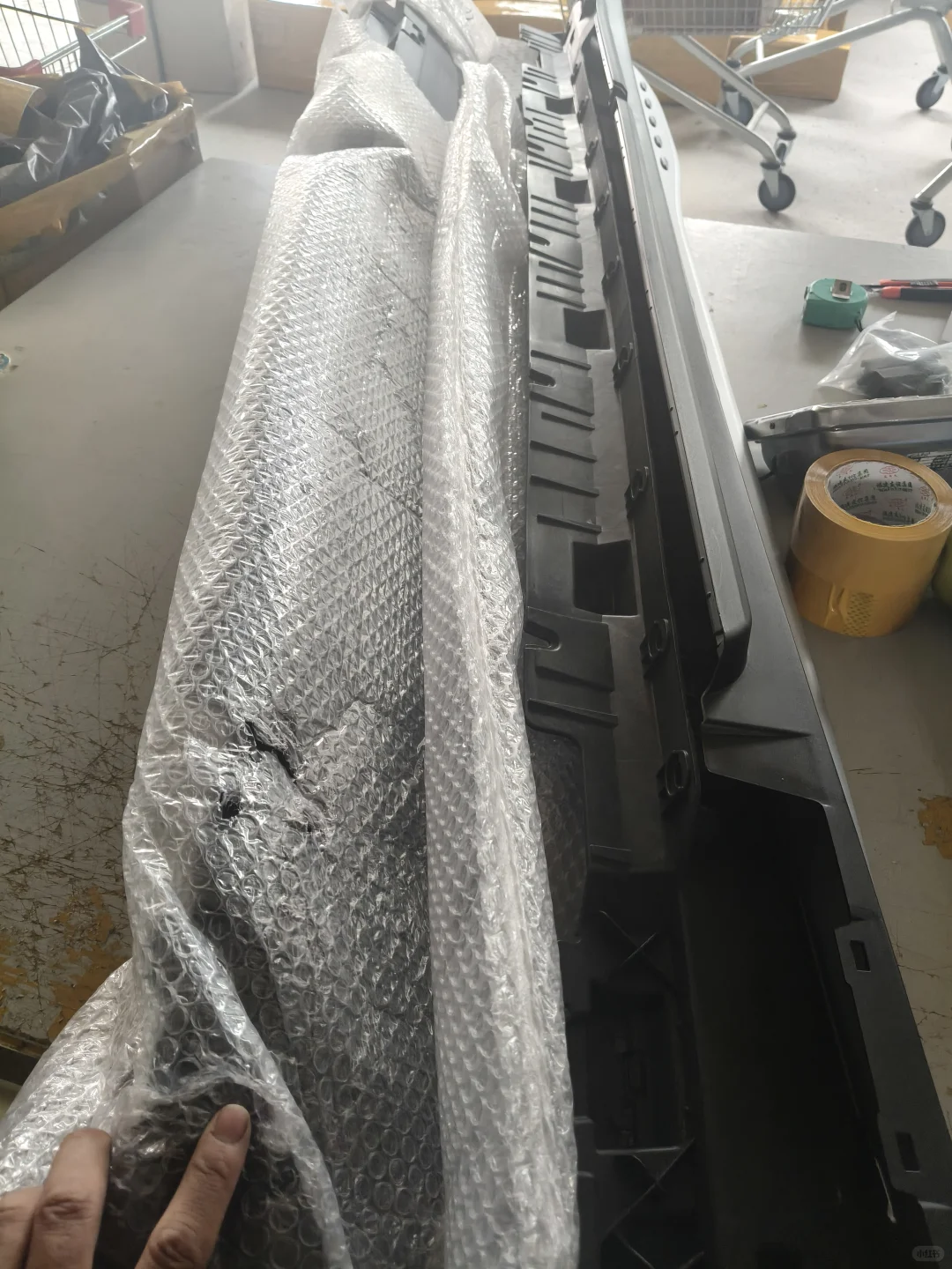 发韩国的汽车配件