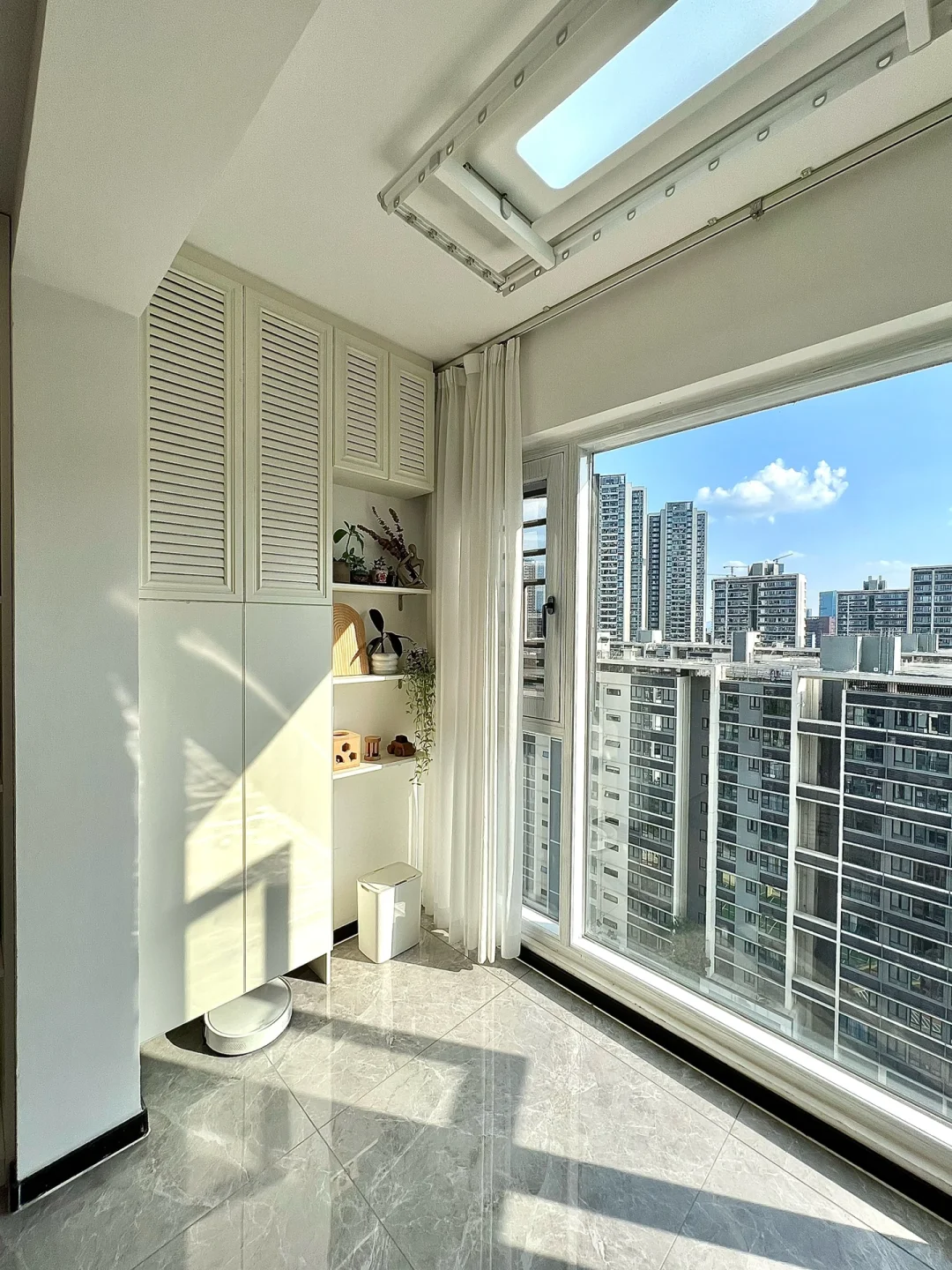 真心建议,越是紧凑小户型,越是要多柜子