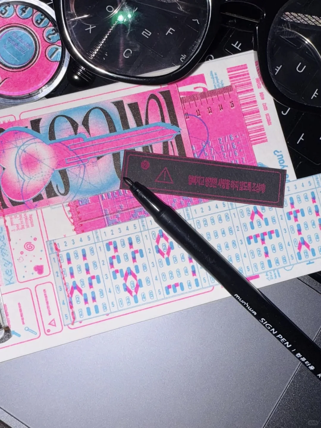 实验性书籍设计| KIMI??️