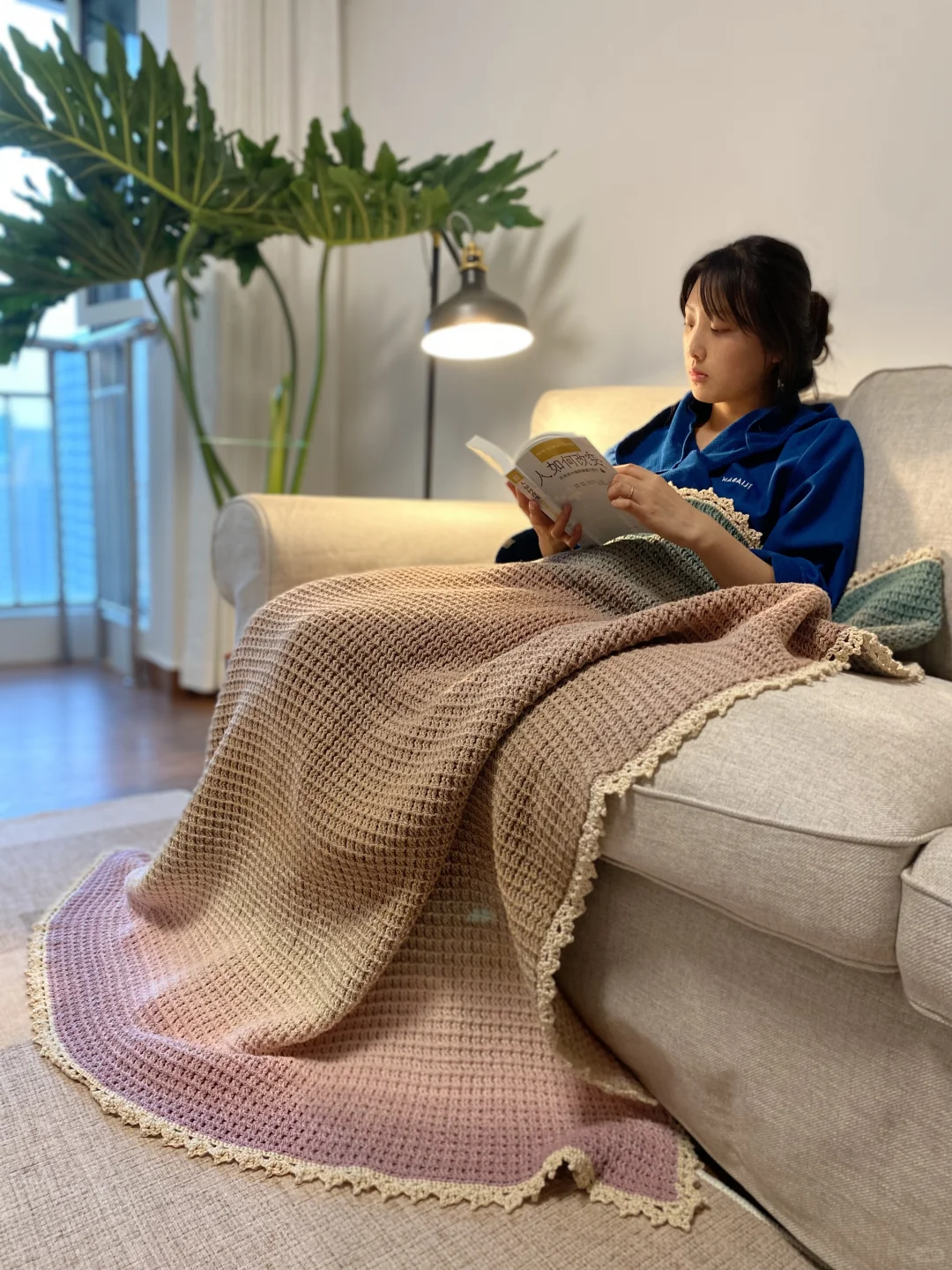 是谁拥有会钩毯子的姐妹（附图解教程）