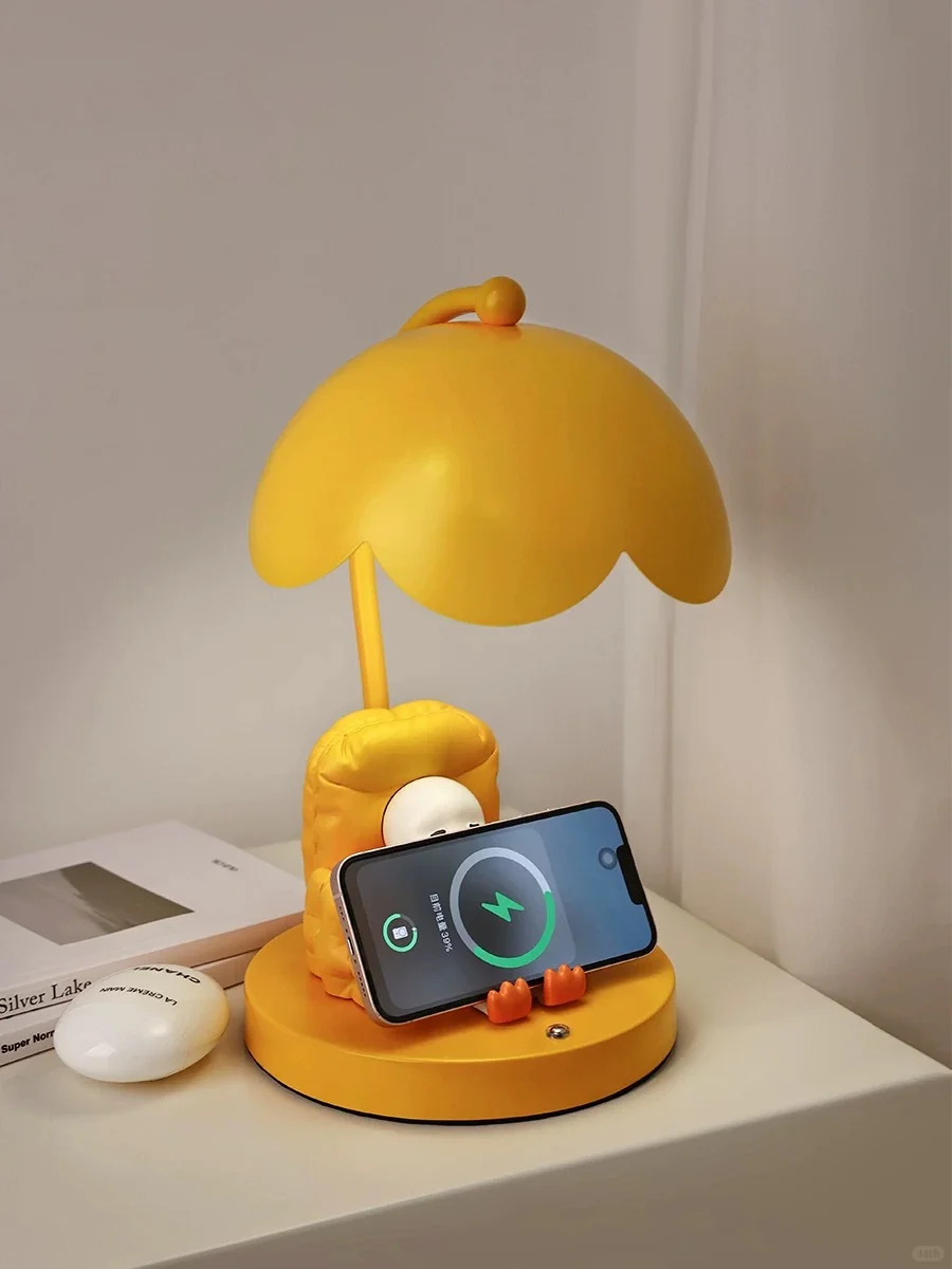 工作太累！打工人偶尔也需要躺平鸭?