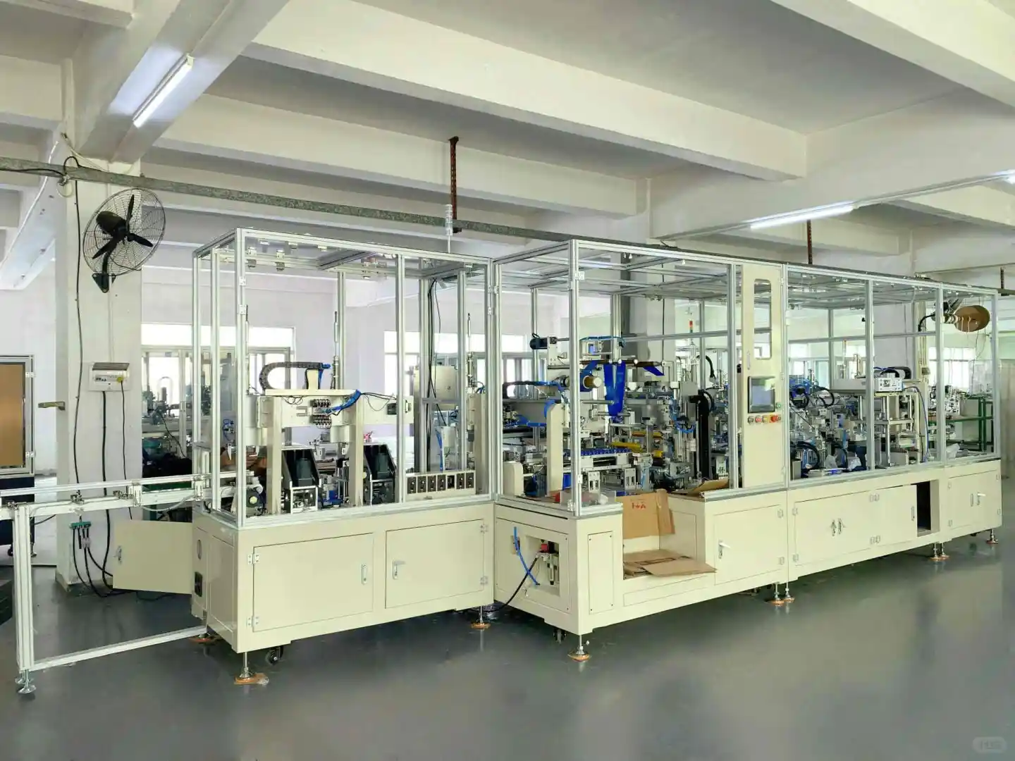 锂电池自动化生产设备