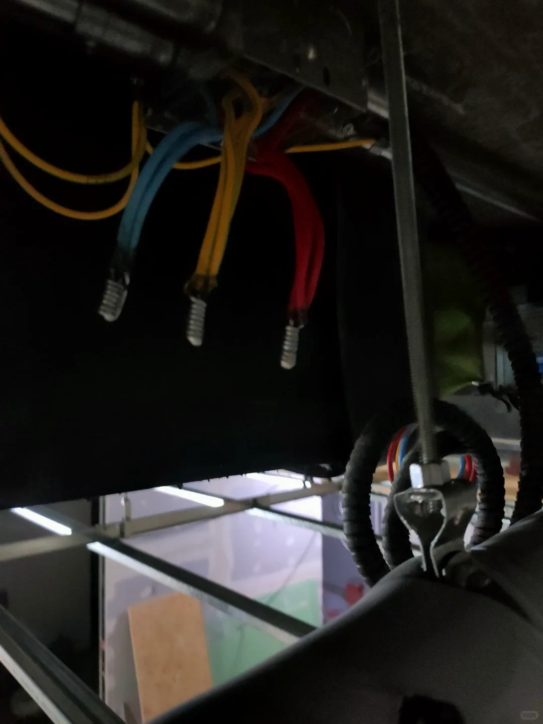 跳闸维修，线路检测！