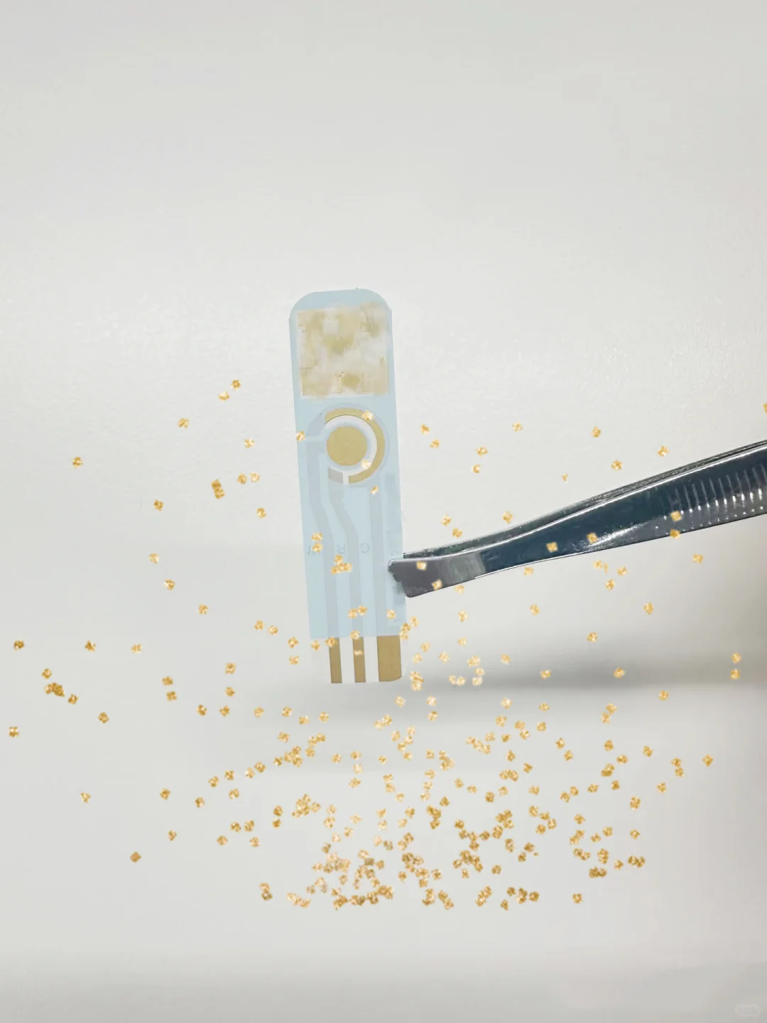 如果我每天从金电极上扣下来一点点...