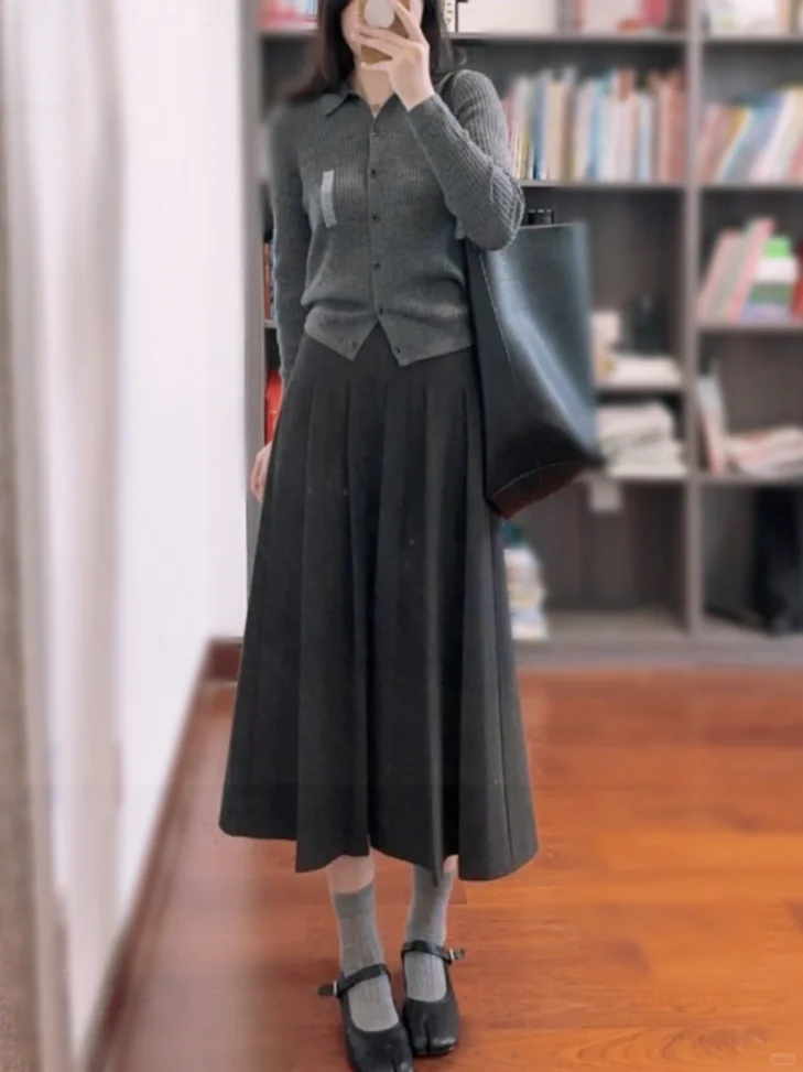 啊啊啊终于买到我的秋冬百搭战裙了❗️❗️❗️