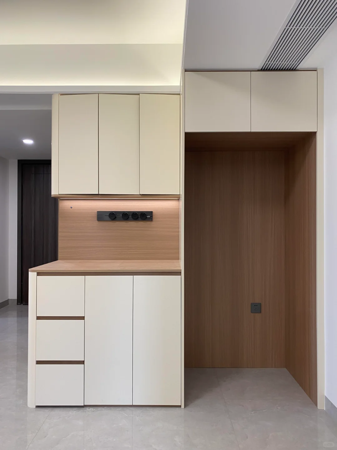 全屋定制现场安装图