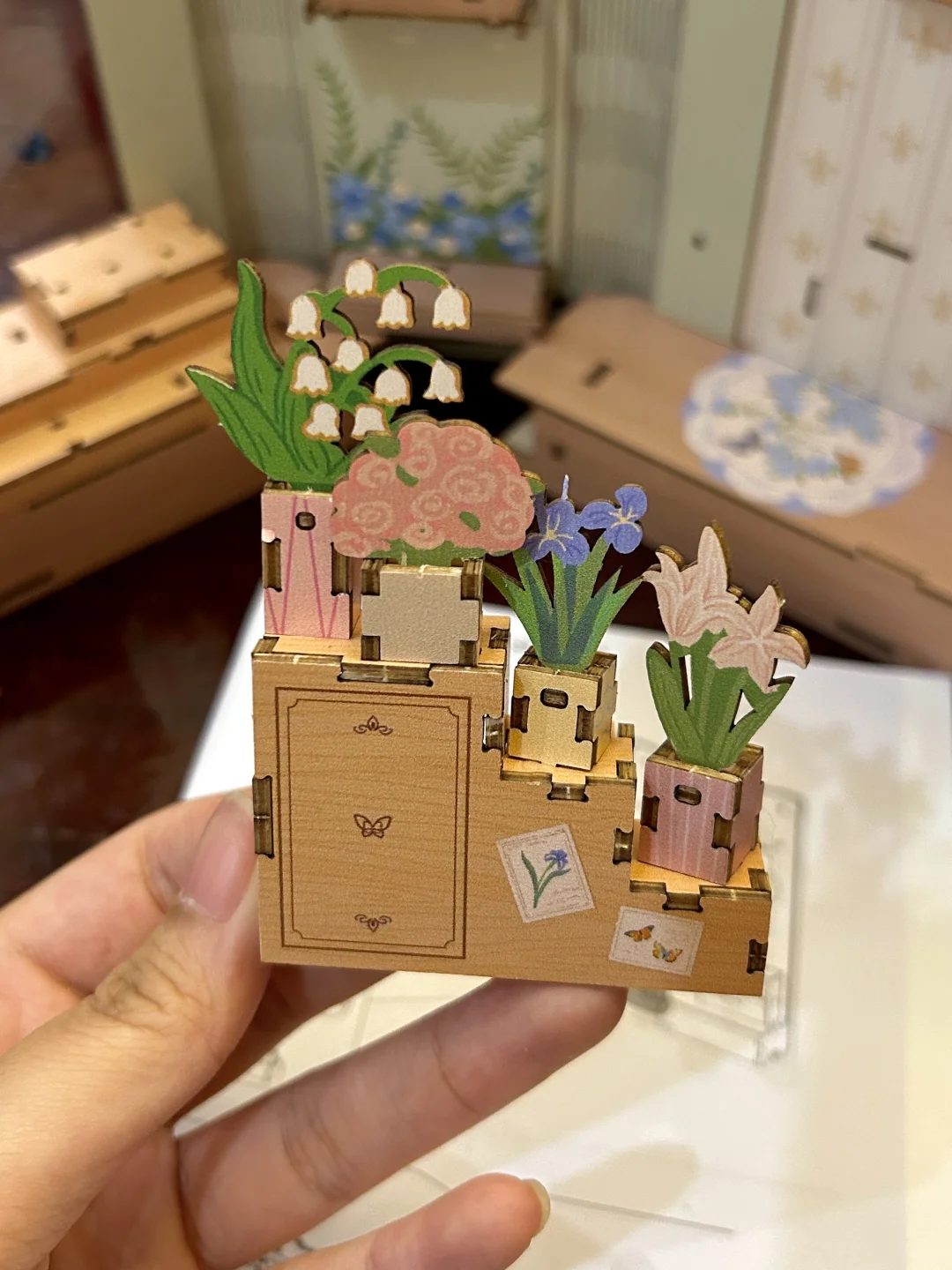 好治愈！书立打开后竟然出现了绝美花店?