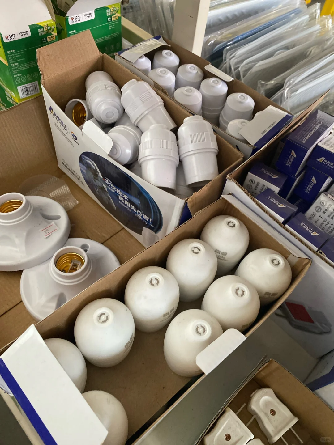 在小城市开一家五金店是什么体验