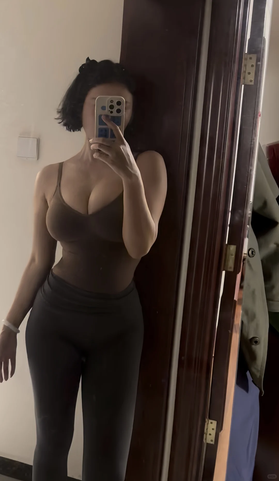 这衣服也太显身材了吧