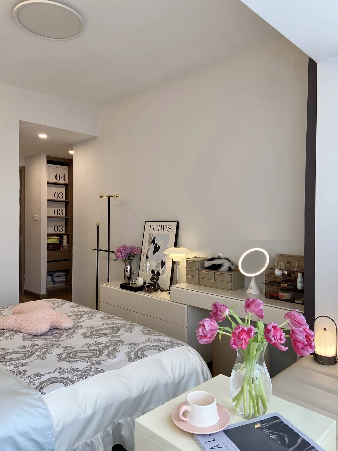 直接抄!小户型卧室这样布置好看又实用!