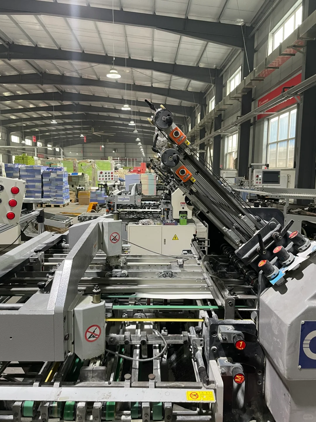 图书印刷揭秘?某编辑去印厂咔咔一顿狂拍