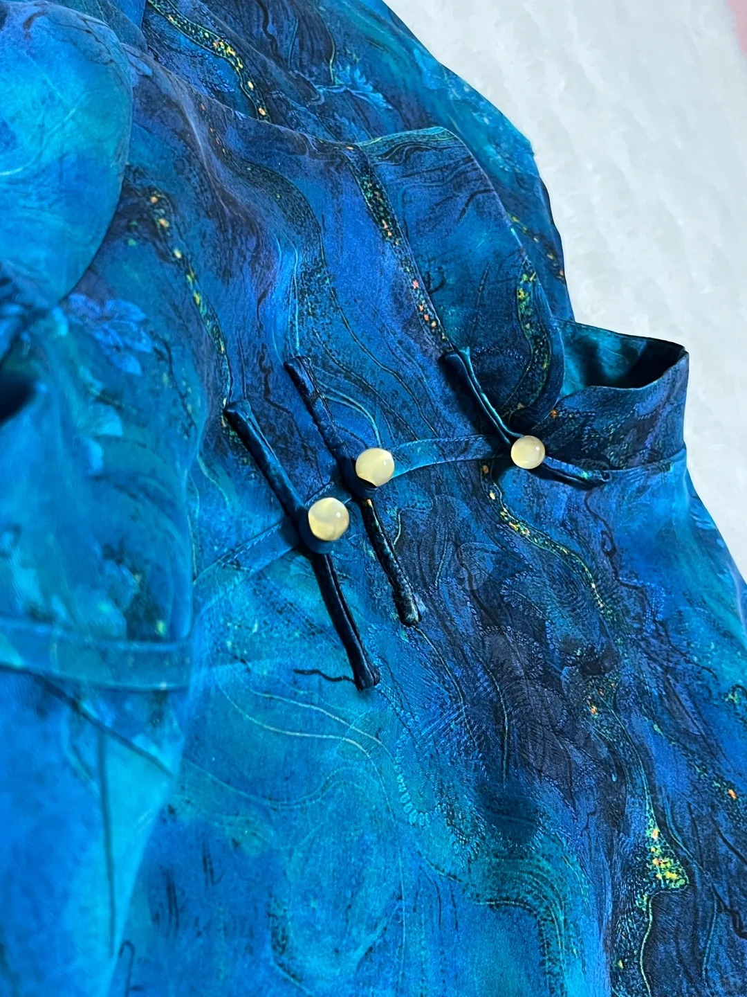 毫无保留的展示一件香云纱旗袍的美?！！！