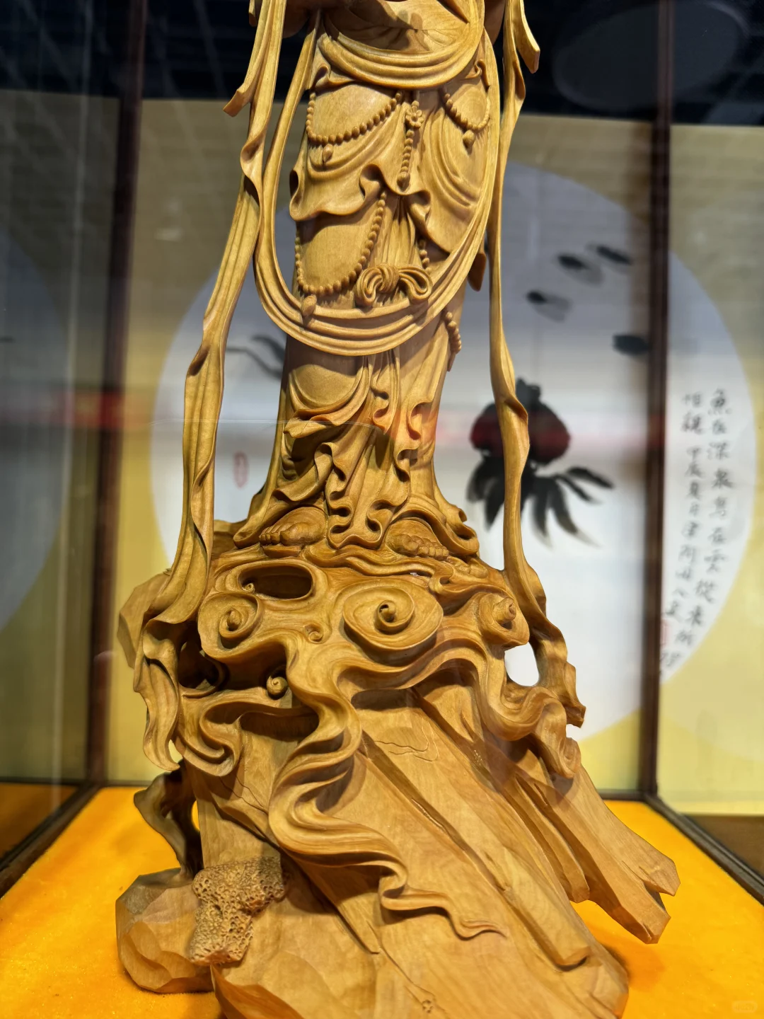 【千年匠心·木蕴慈悲——黄杨木雕观音像】